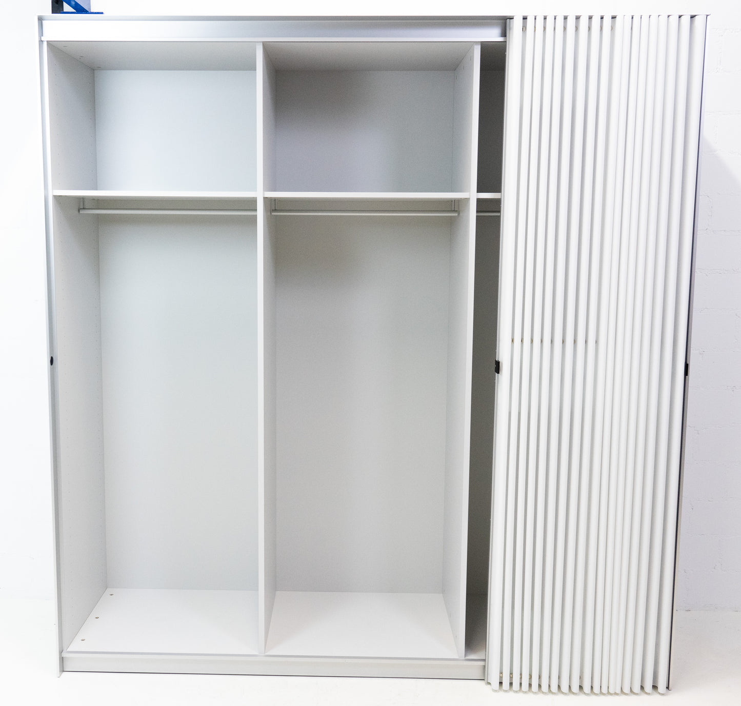 Thut Faltvorhang-Schrank Nr. 9