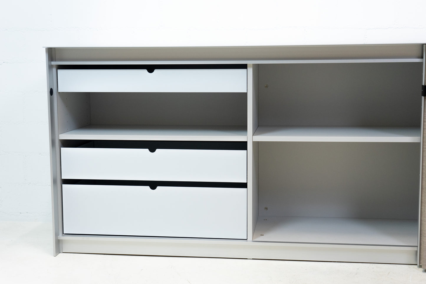 Thut Faltvorhang-Sideboard Nr. 1