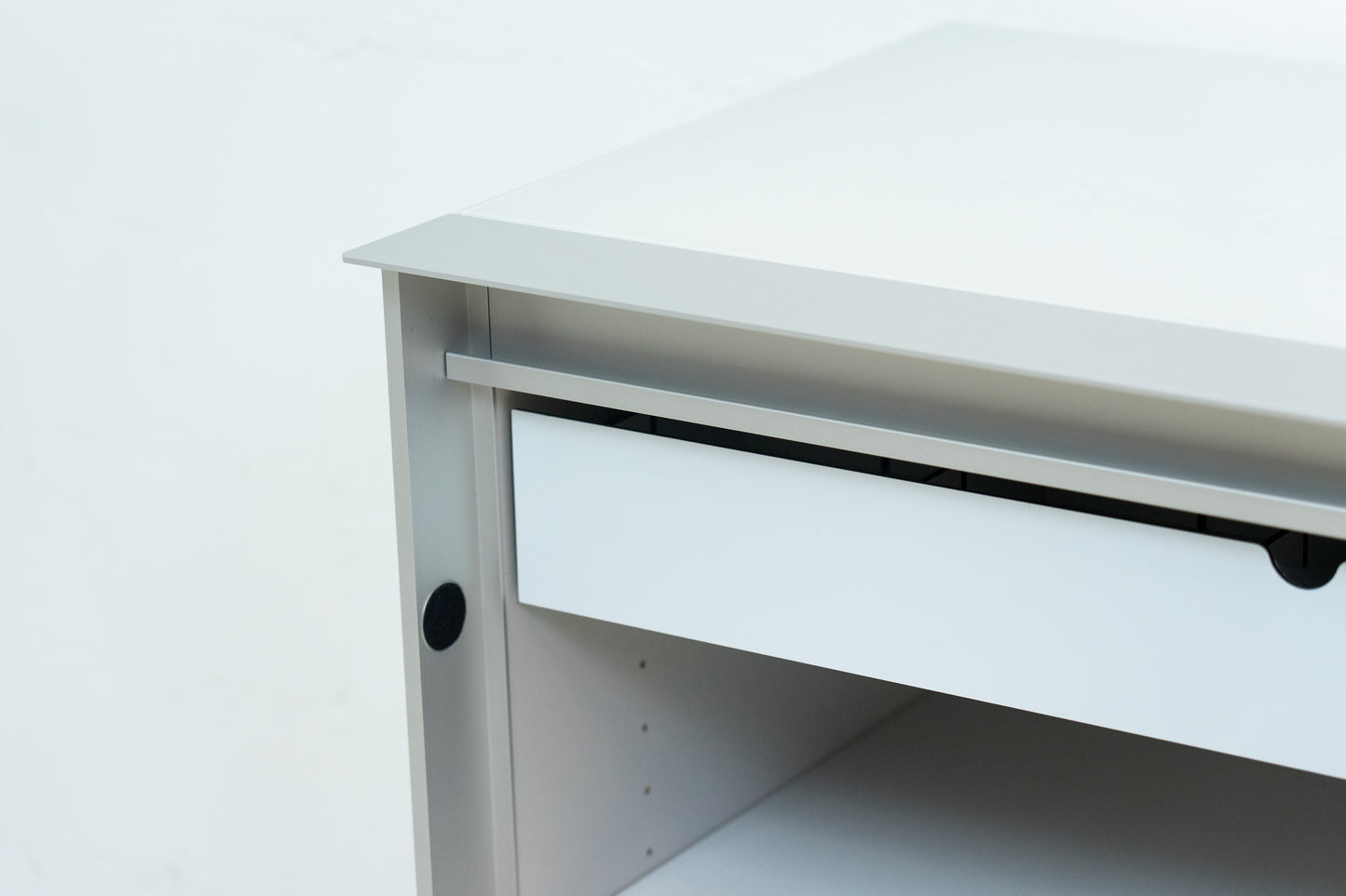 Thut Faltvorhang-Sideboard Nr. 1