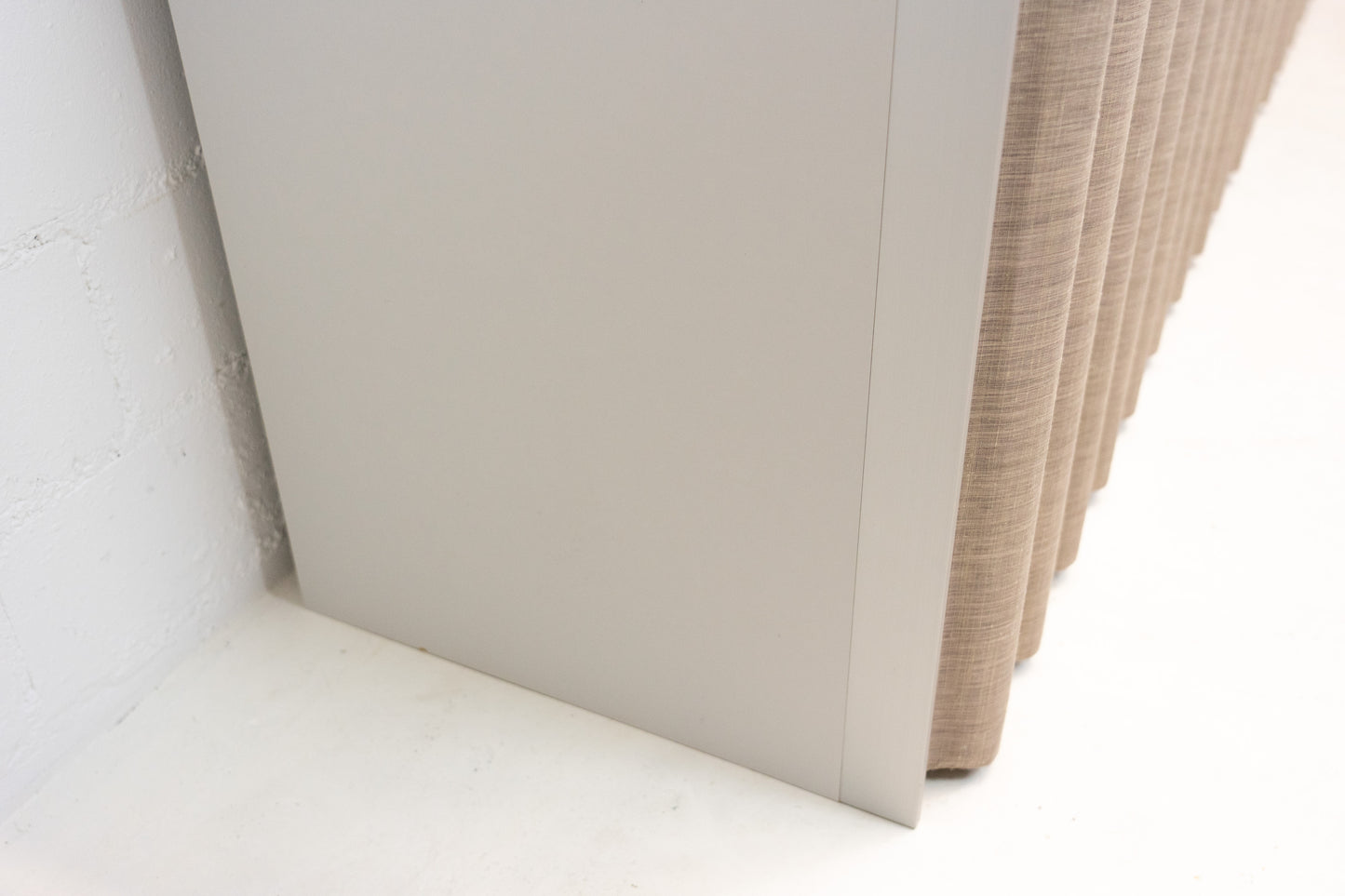 Thut Faltvorhang-Sideboard Nr. 1