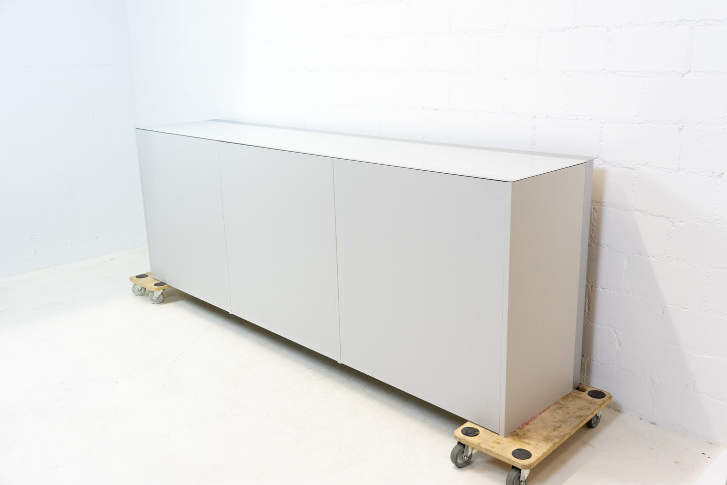 Thut Faltvorhang-Sideboard Nr. 1