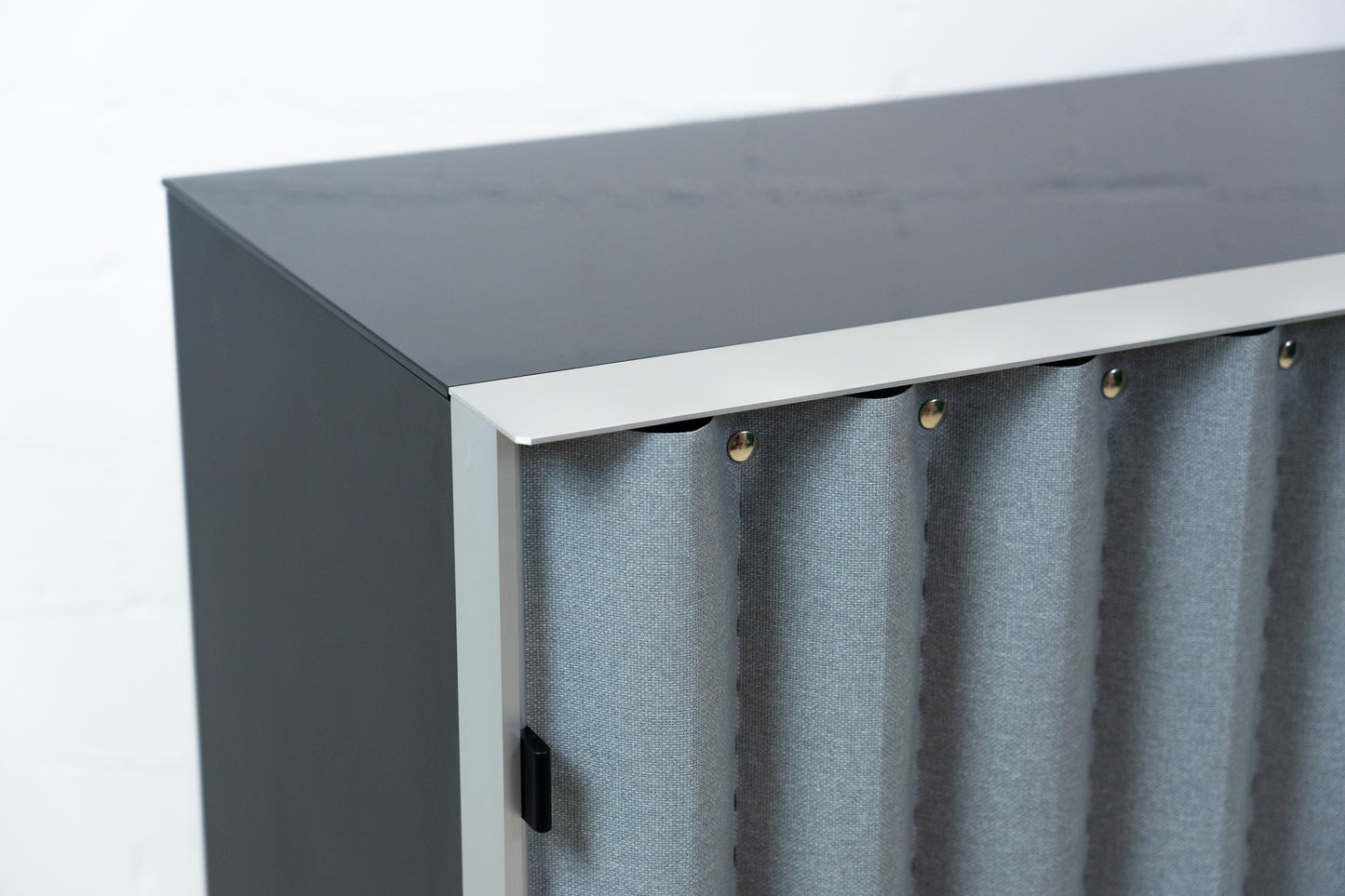 Thut Faltvorhang-Sideboard Nr. 2