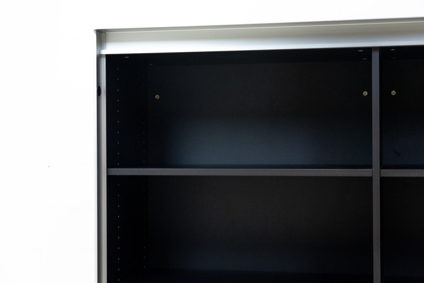 Thut Faltvorhang-Sideboard Nr. 2