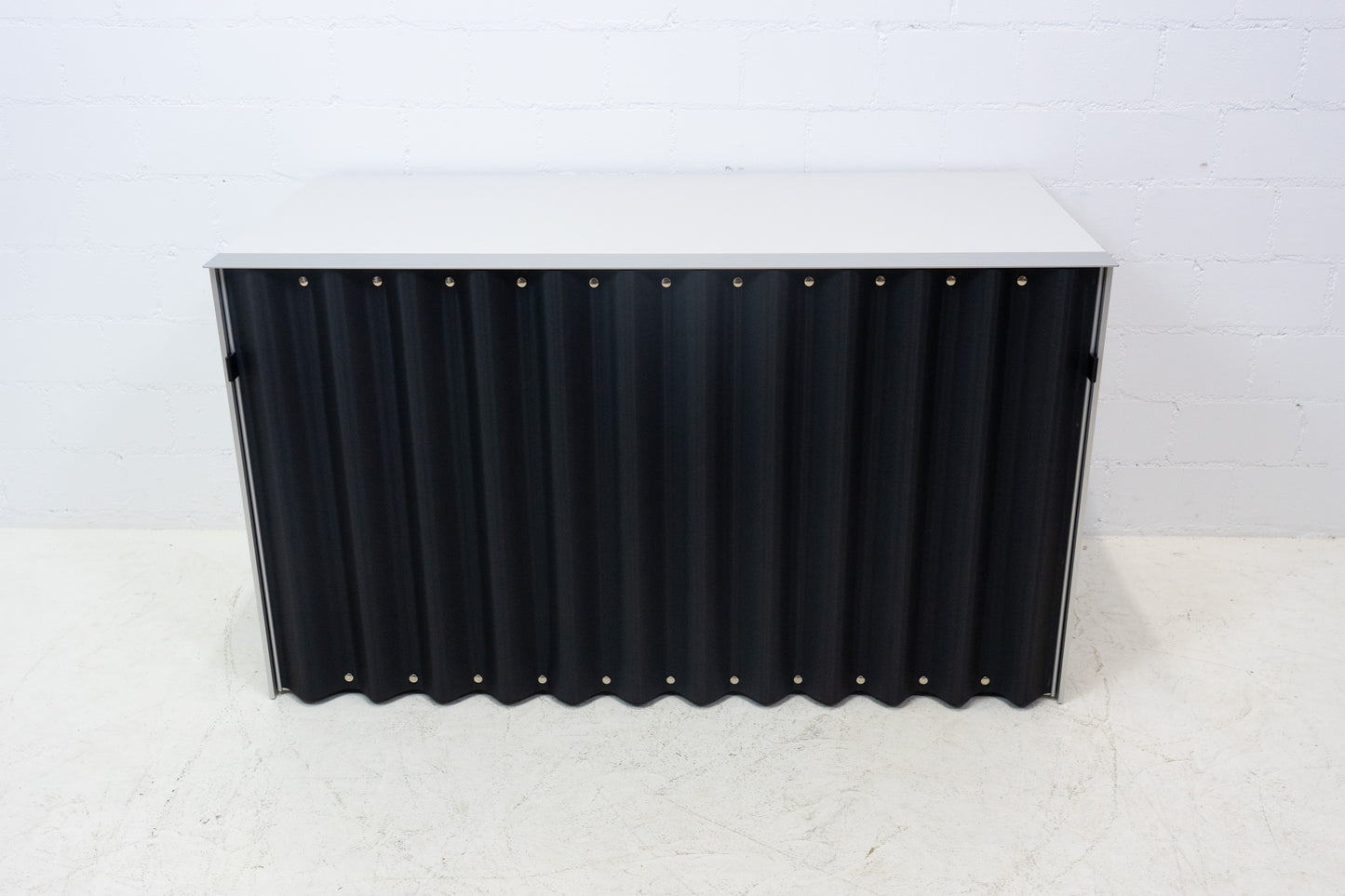 Thut Faltvorhang-Sideboard Nr. 3