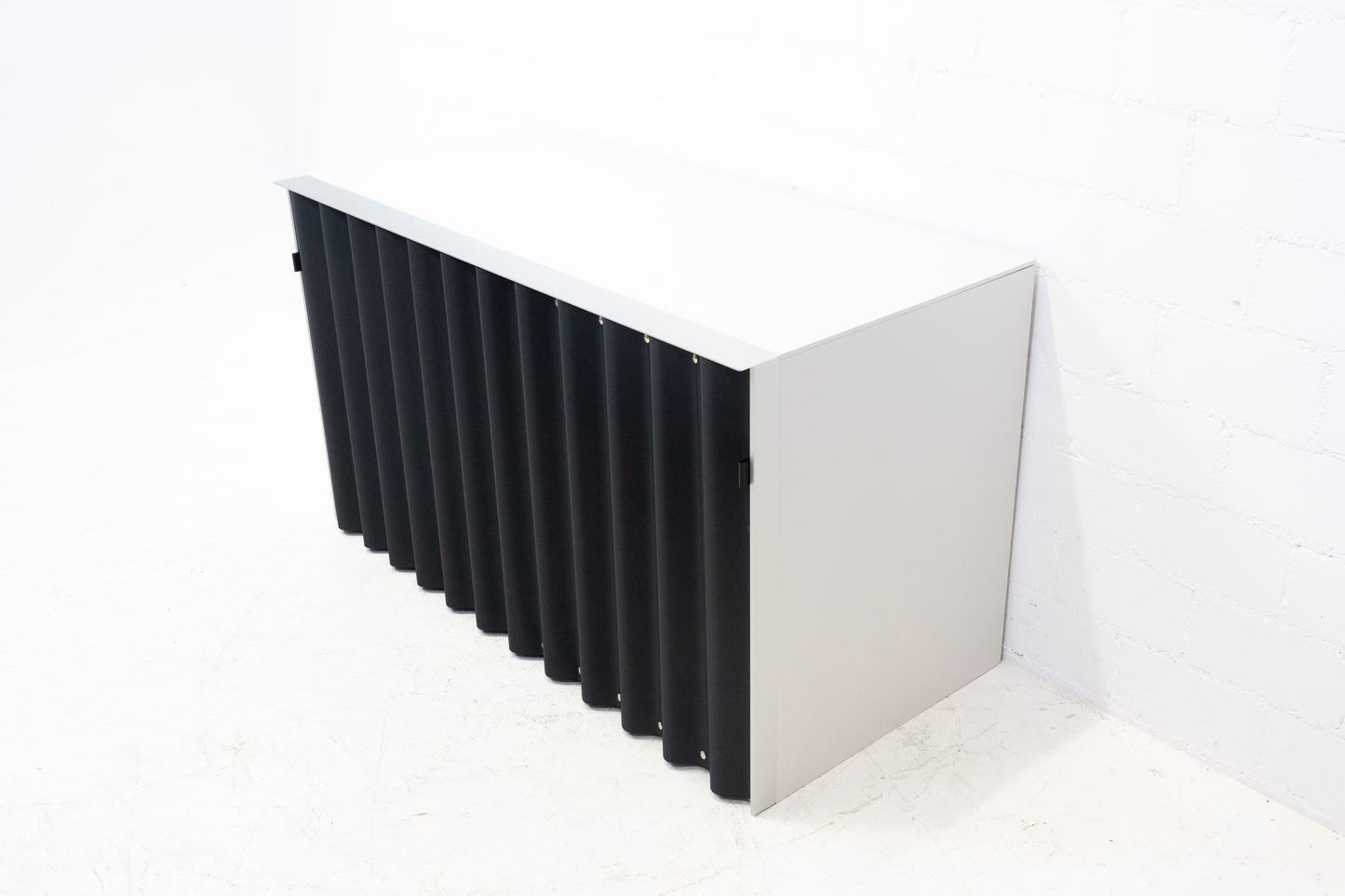Thut Faltvorhang-Sideboard Nr. 3