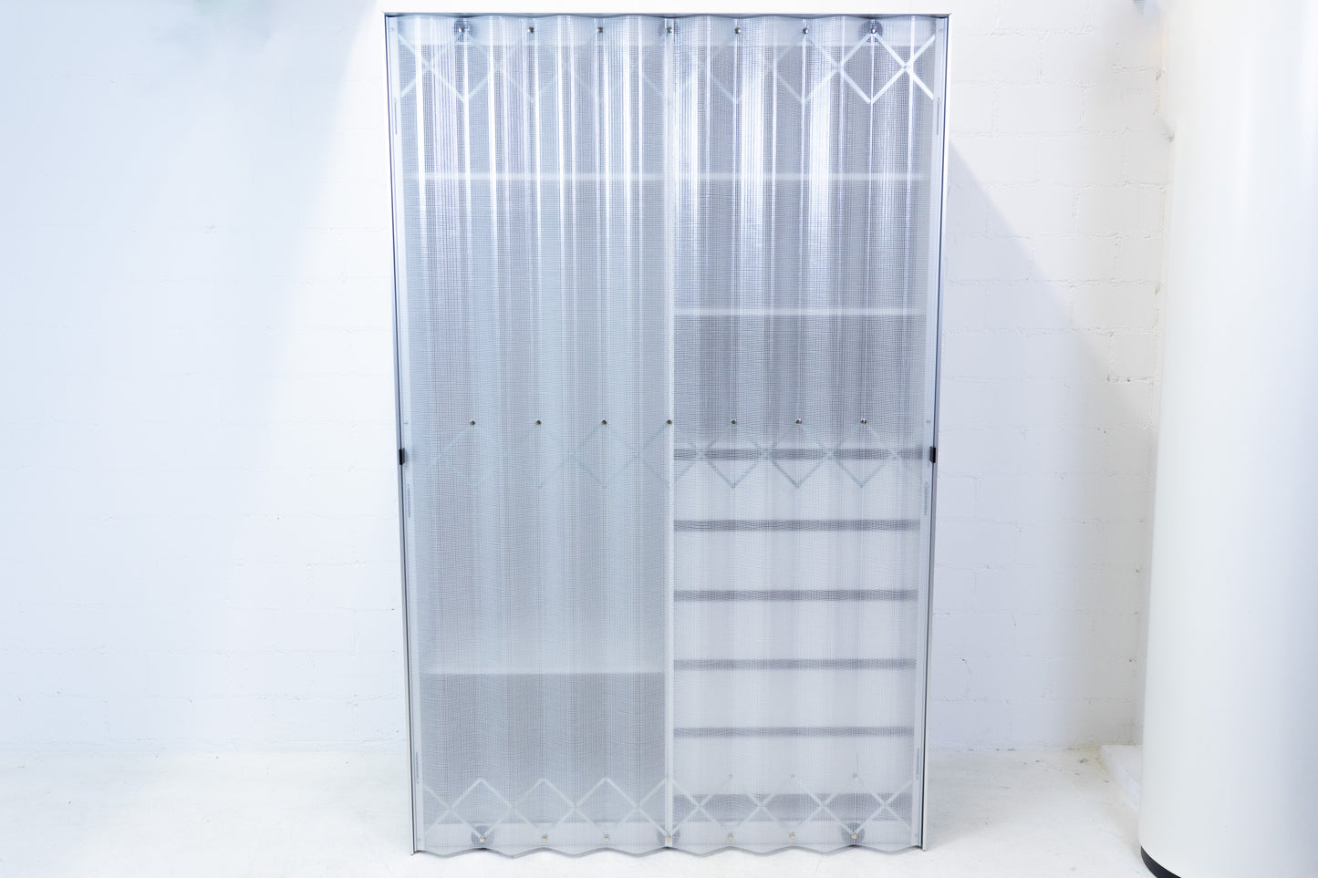 Thut Faltvorhang-Schrank Nr. 4