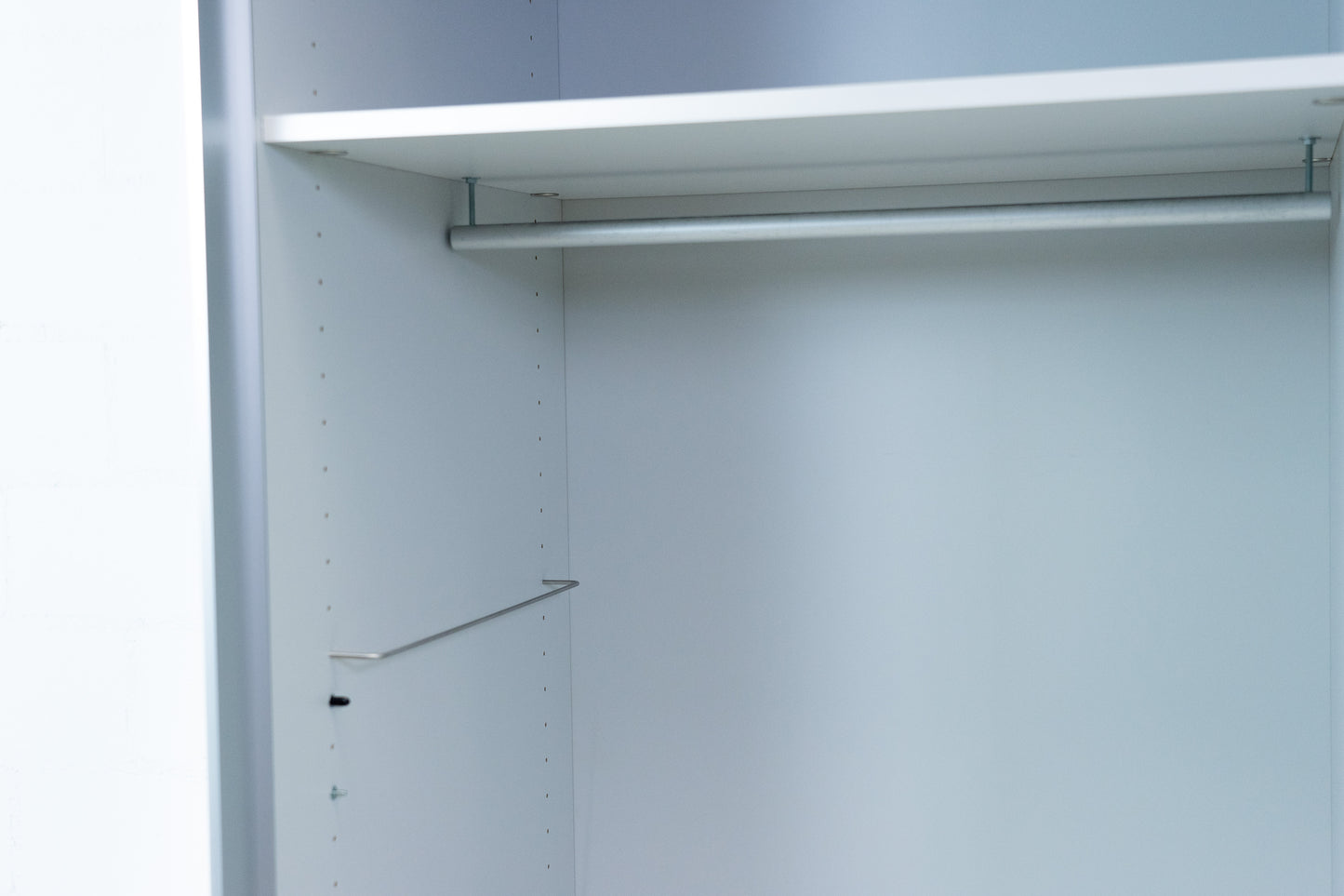 Thut Faltvorhang-Schrank Nr. 5