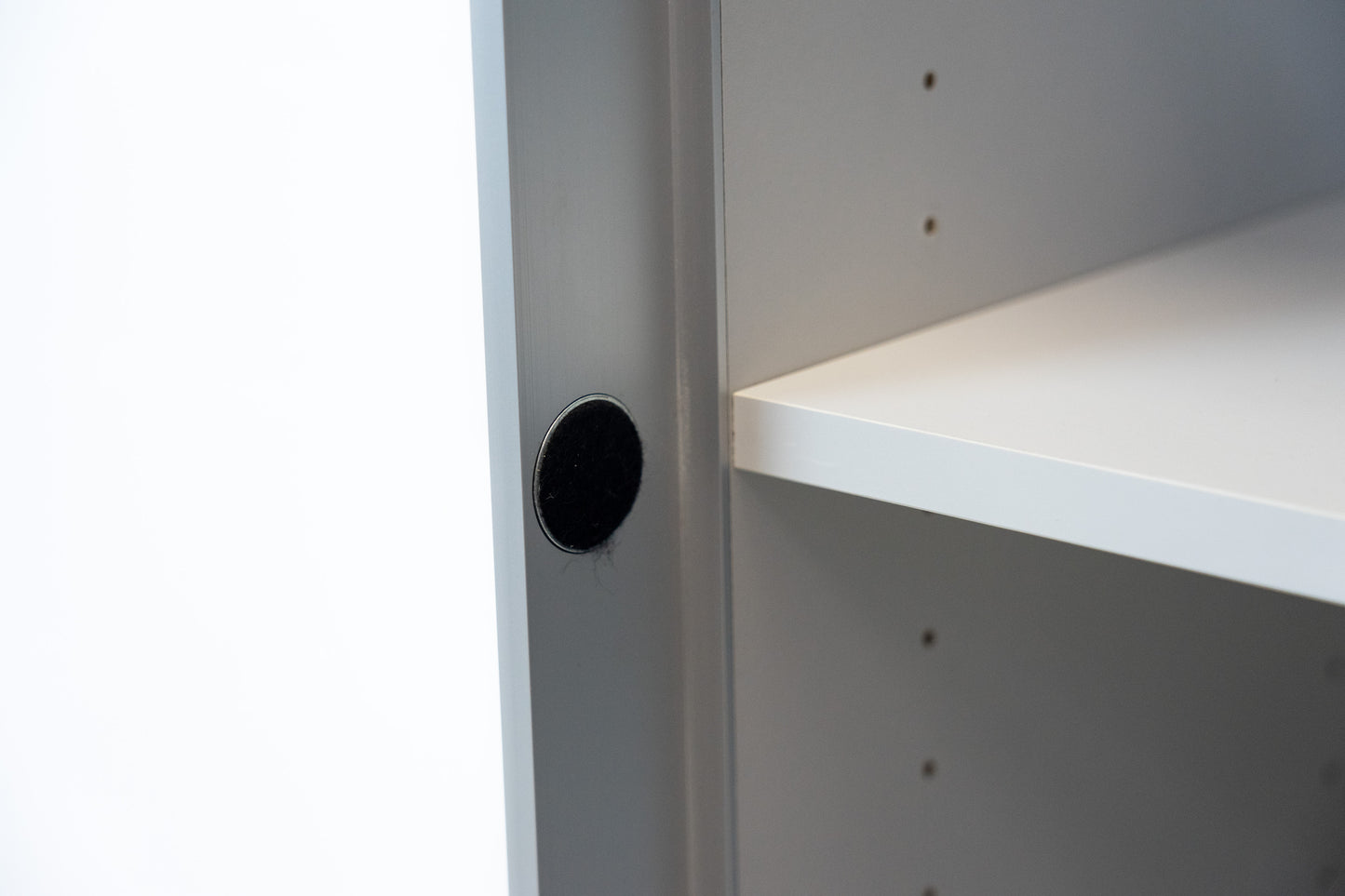 Thut Faltvorhang-Schrank Nr. 2