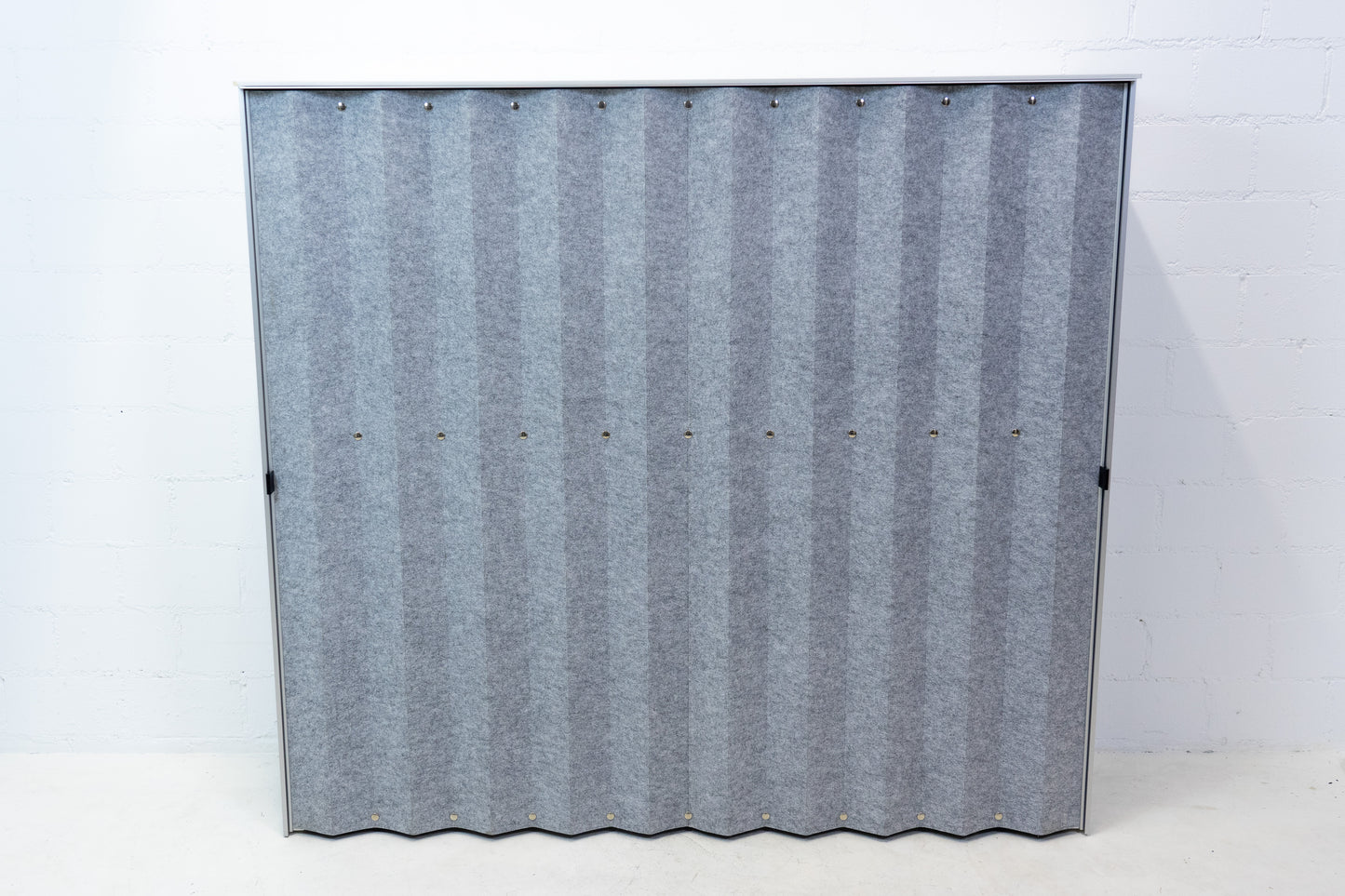 Thut Faltvorhang-Schrank Nr. 3