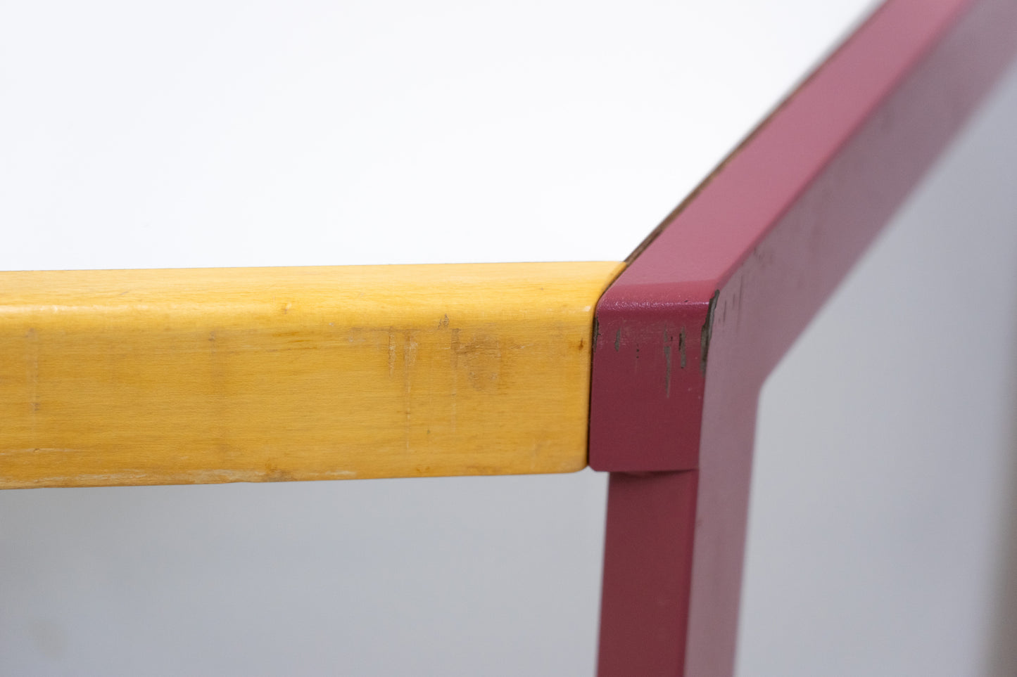 Embru Tisch Holz Metall Nr. 2