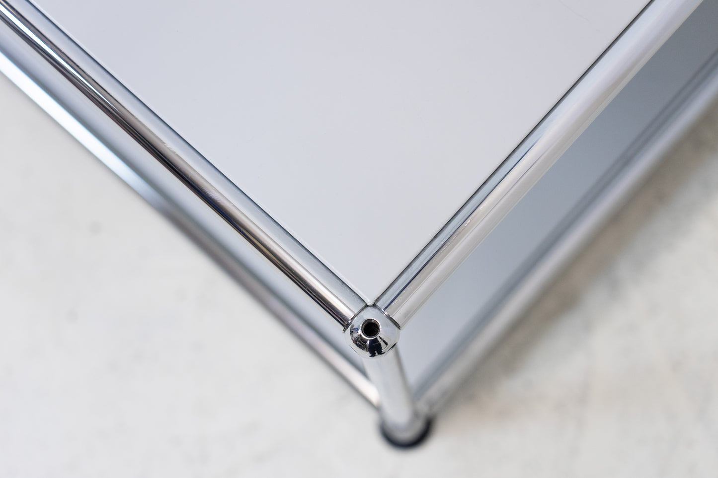 USM Haller Couchtisch Lichtgrau Nr. 7