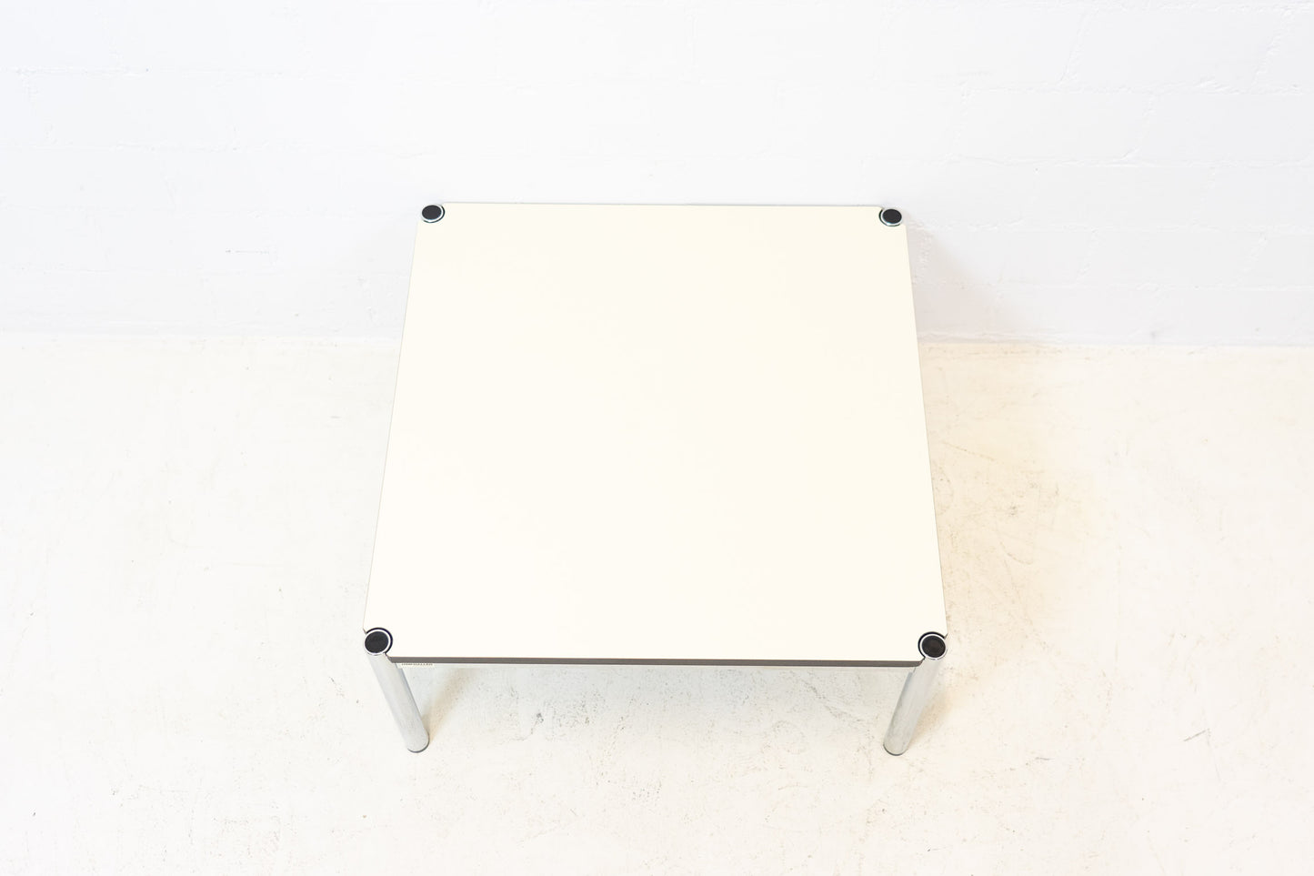 USM Haller Couchtisch 75x75 cm