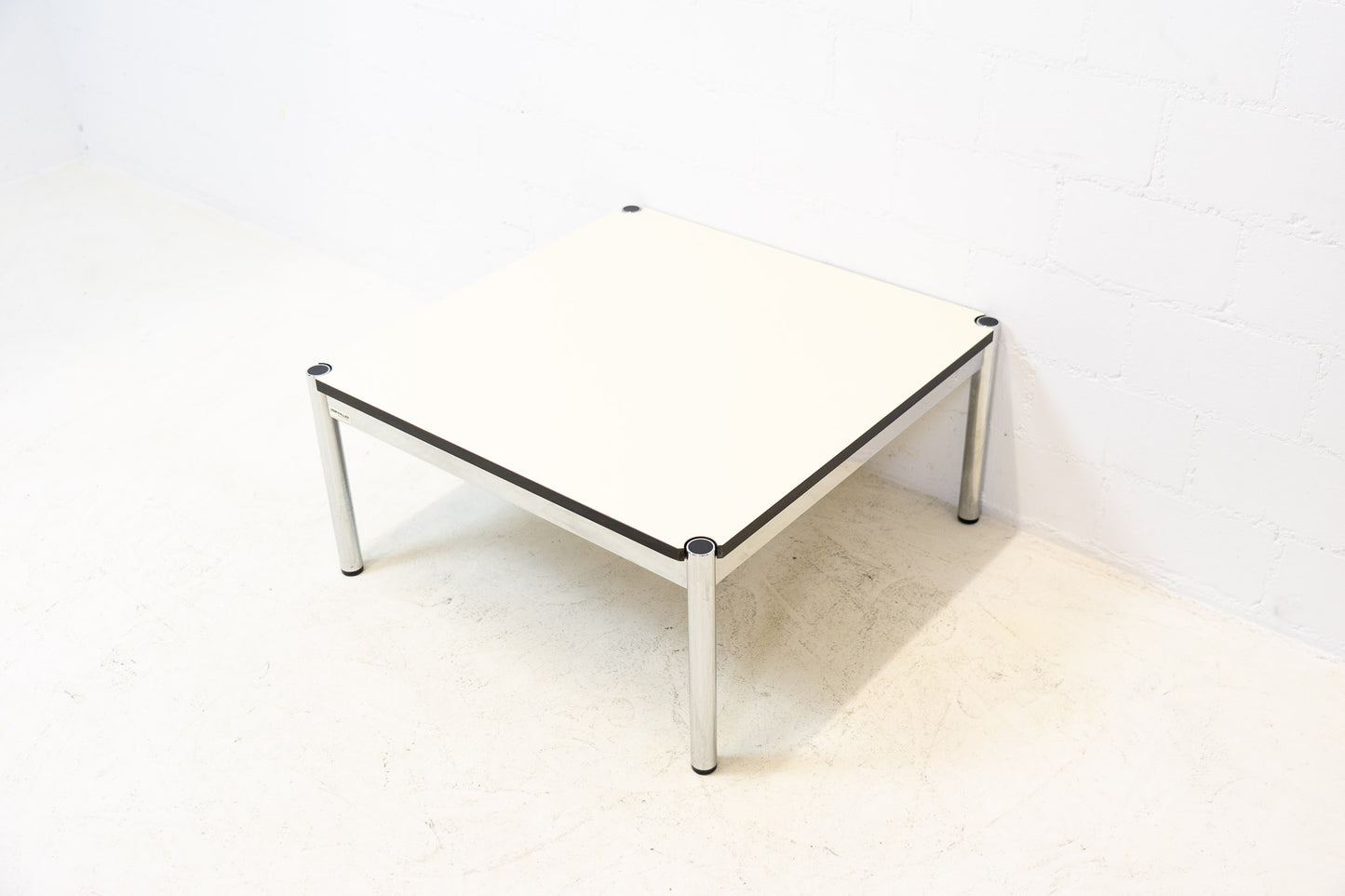 USM Haller Couchtisch 75x75 cm