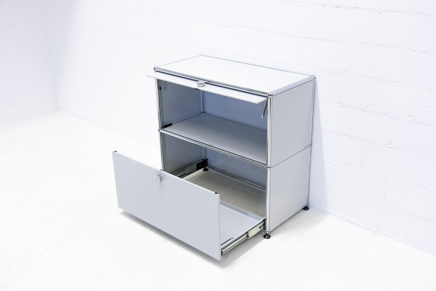 USM Haller Highboard Lichtgrau Nr. 21