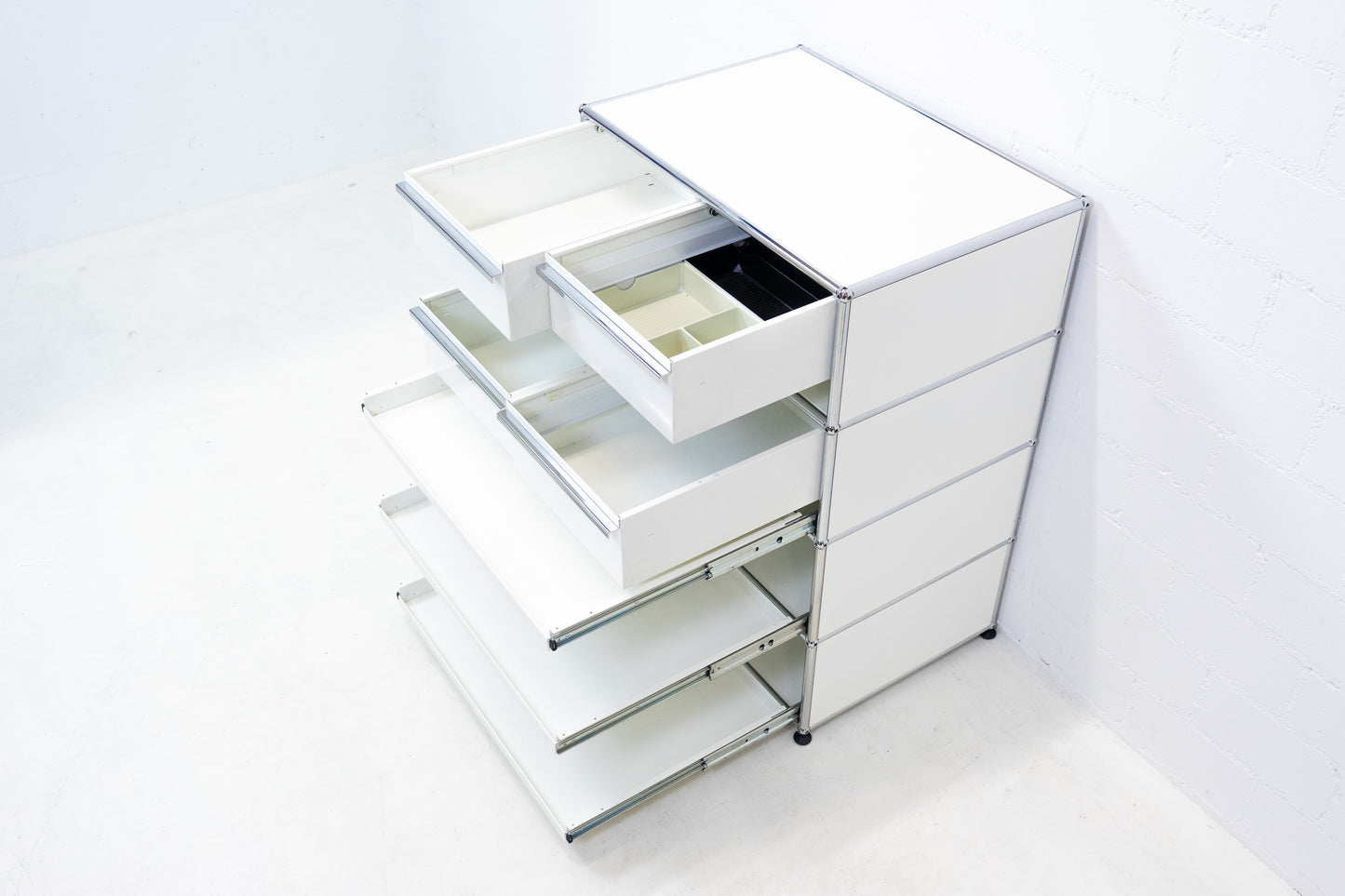 USM Haller Highboard Reinweiss-Mittelgrau Nr. 3