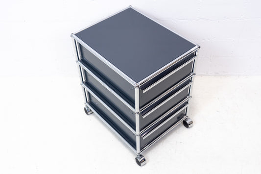 USM Haller Korpus Anthrazitgrau Nr. 13