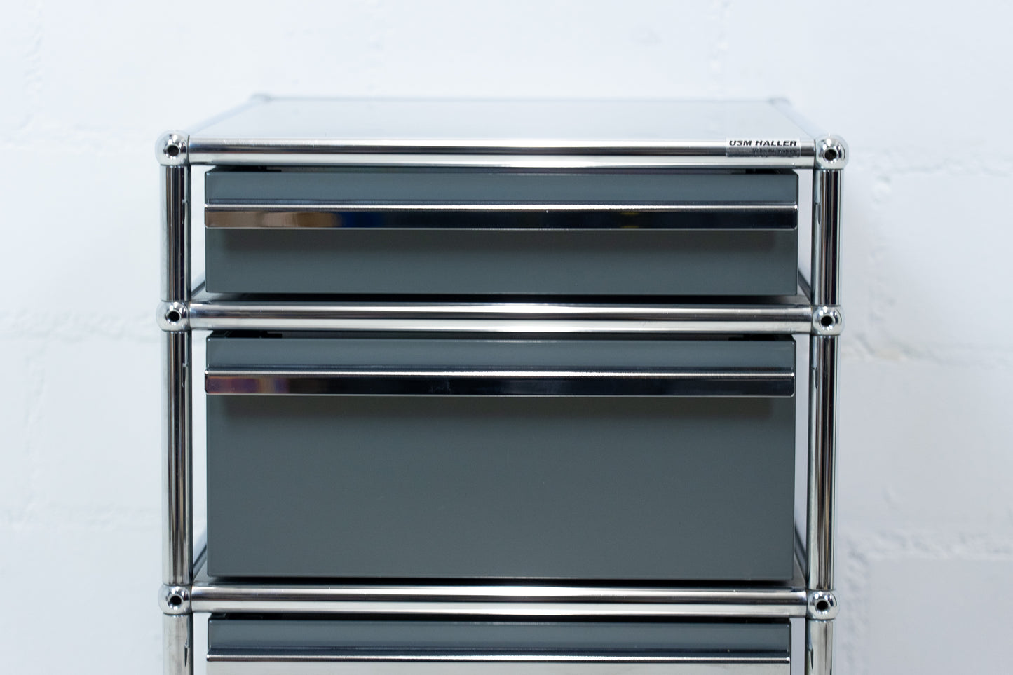 USM Haller Korpus Mittelgrau Nr. 3