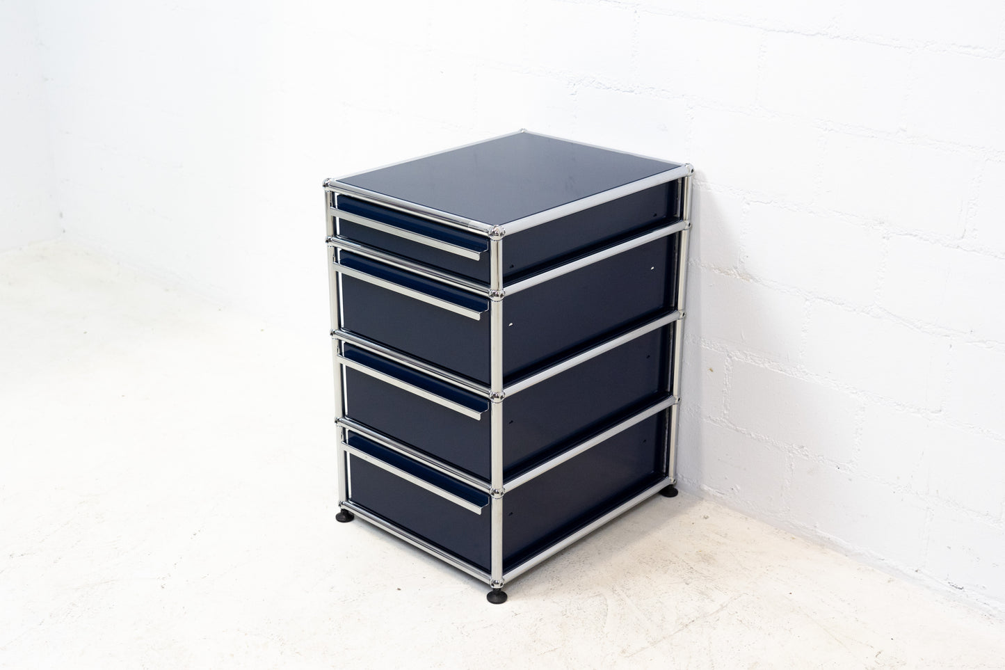 USM Haller Korpus Stahlblau Nr. 3