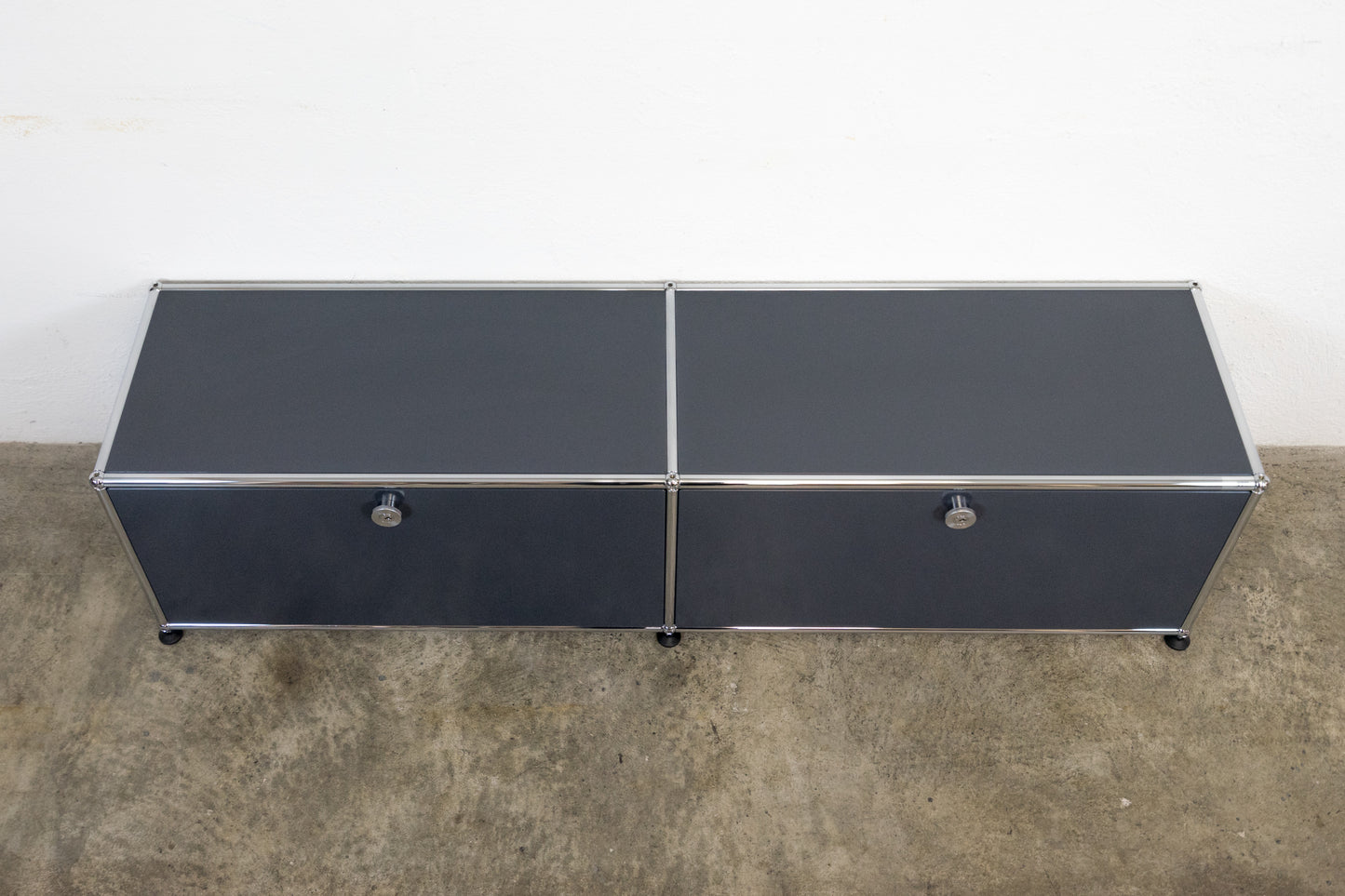 USM Haller Lowboard Anthrazitgrau Nr. 13