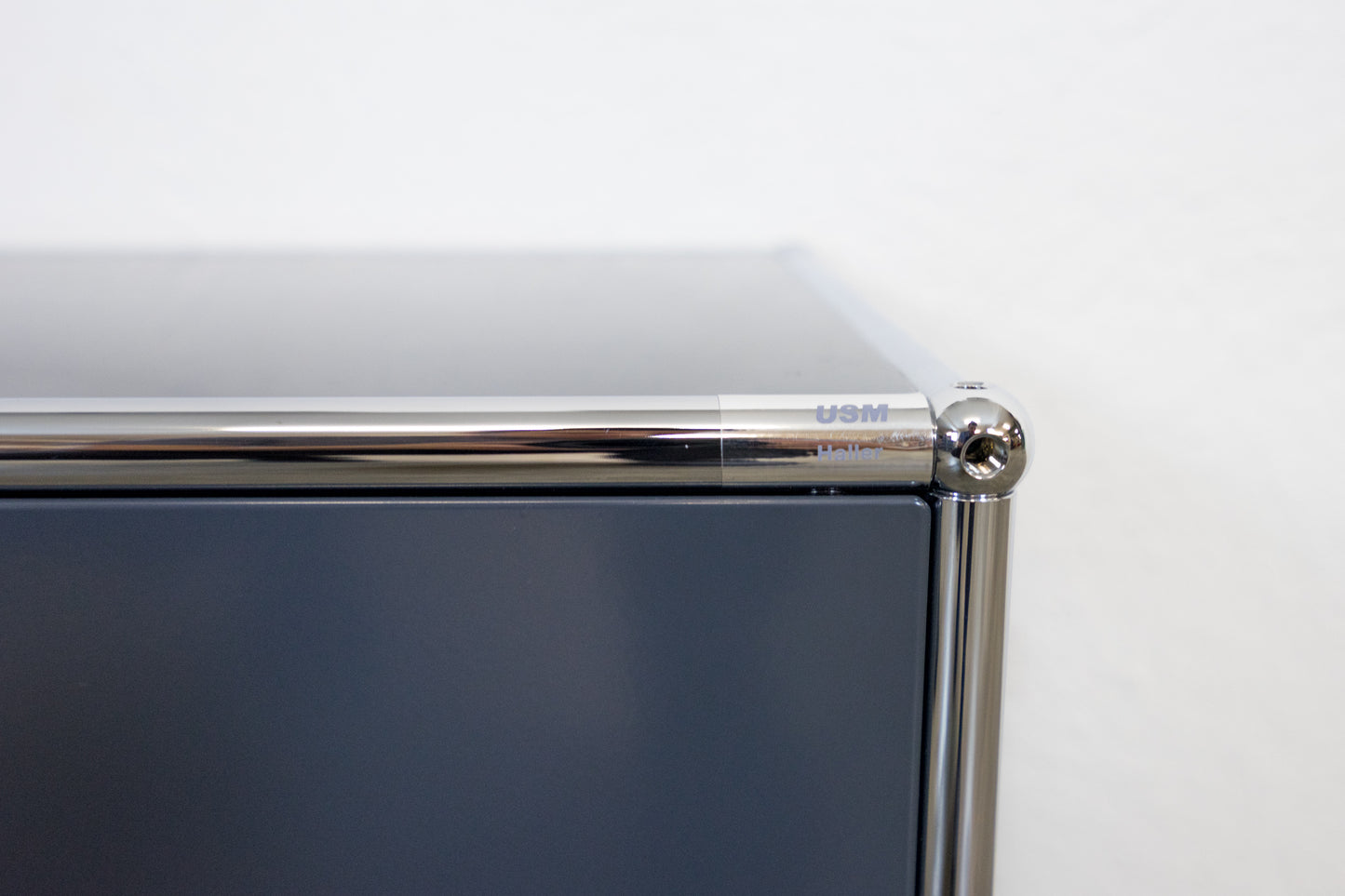 USM Haller Lowboard Anthrazitgrau Nr. 13