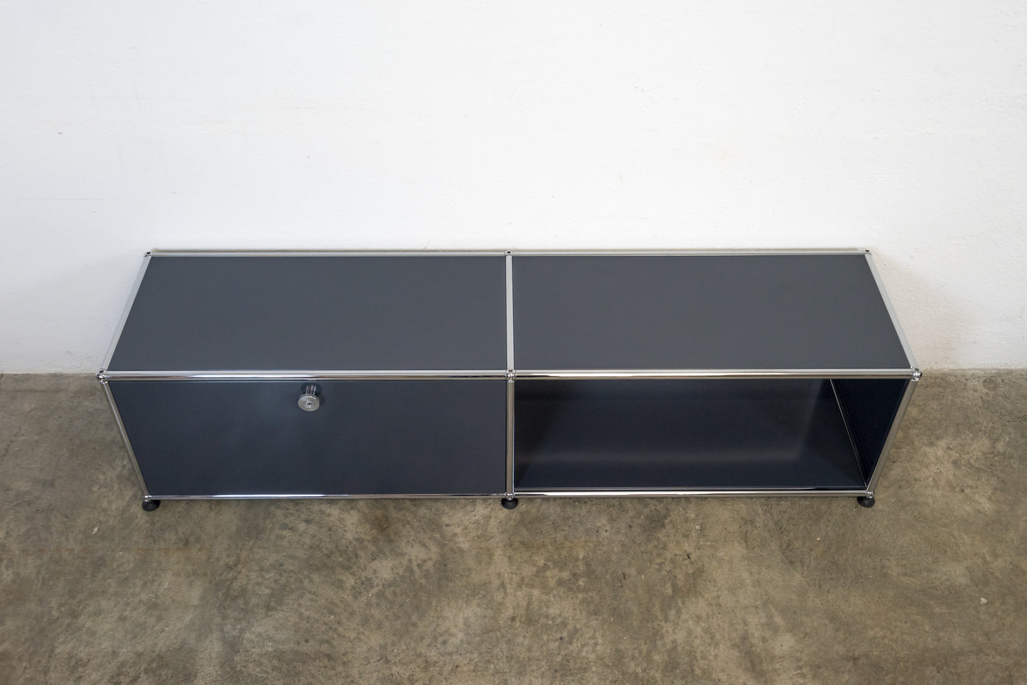 USM Haller Lowboard Anthrazitgrau Nr. 16