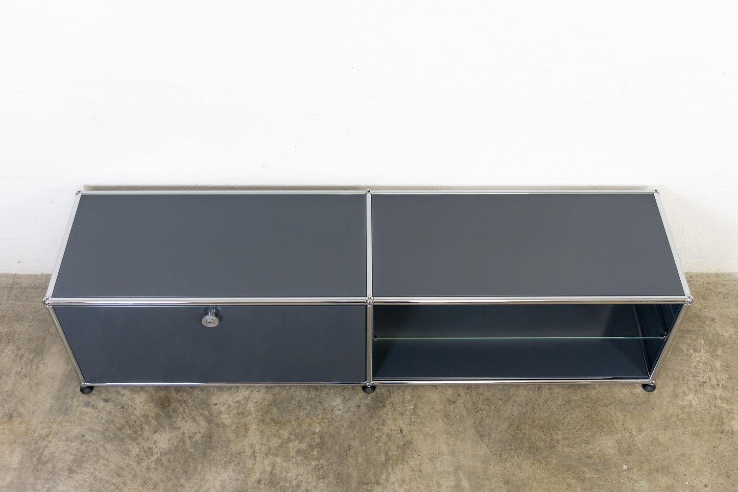 USM Haller Lowboard Anthrazitgrau Nr. 22