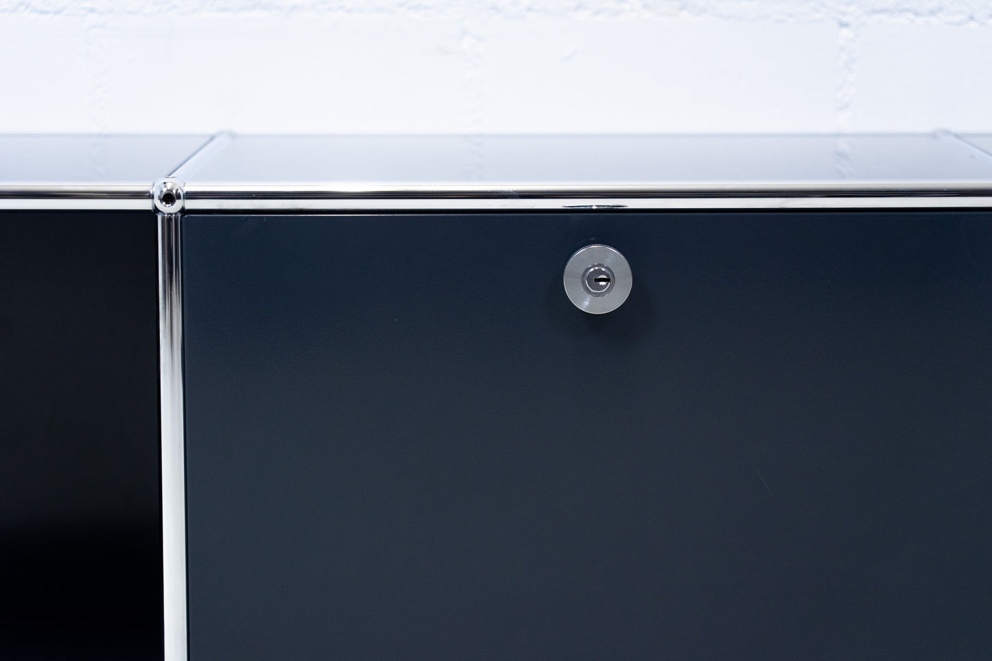 USM Haller Lowboard Anthrazitgrau Nr. 24