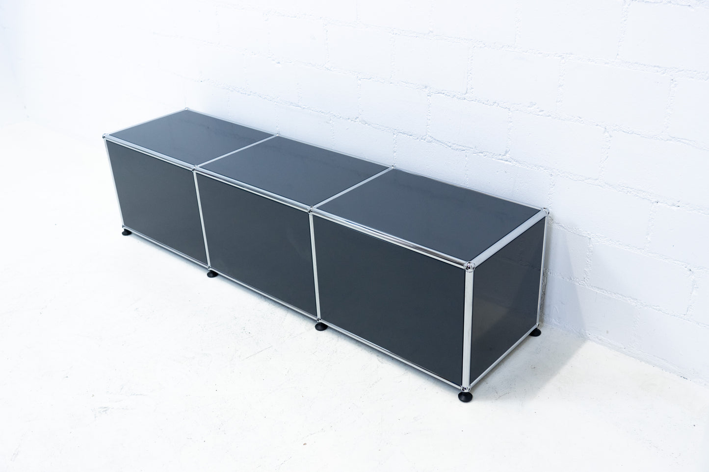 USM Haller Lowboard Anthrazitgrau Nr. 24