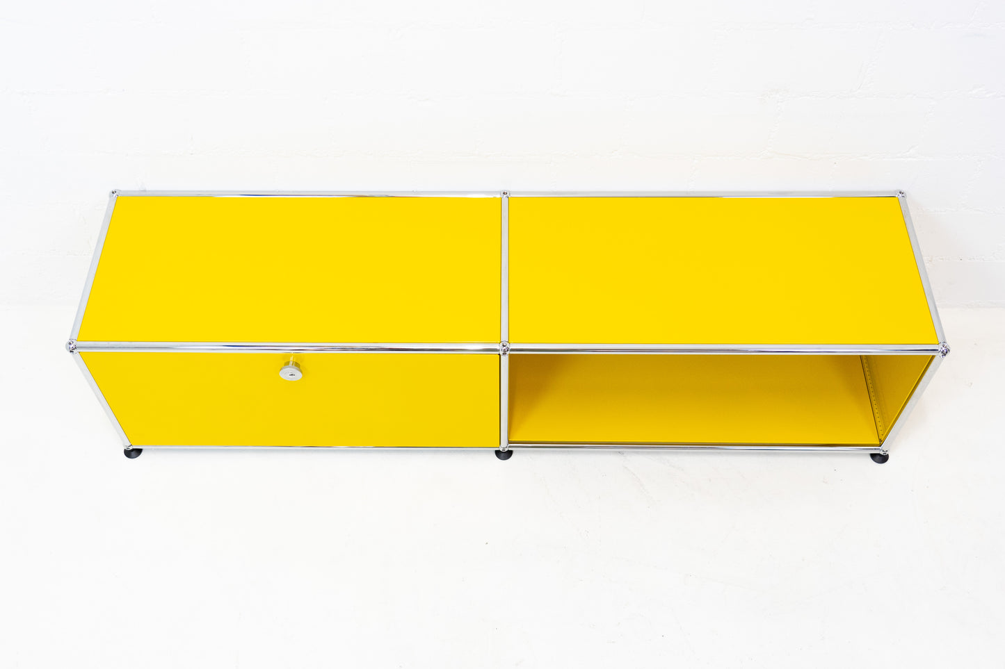 USM Haller Lowboard Goldgelb Nr. 1