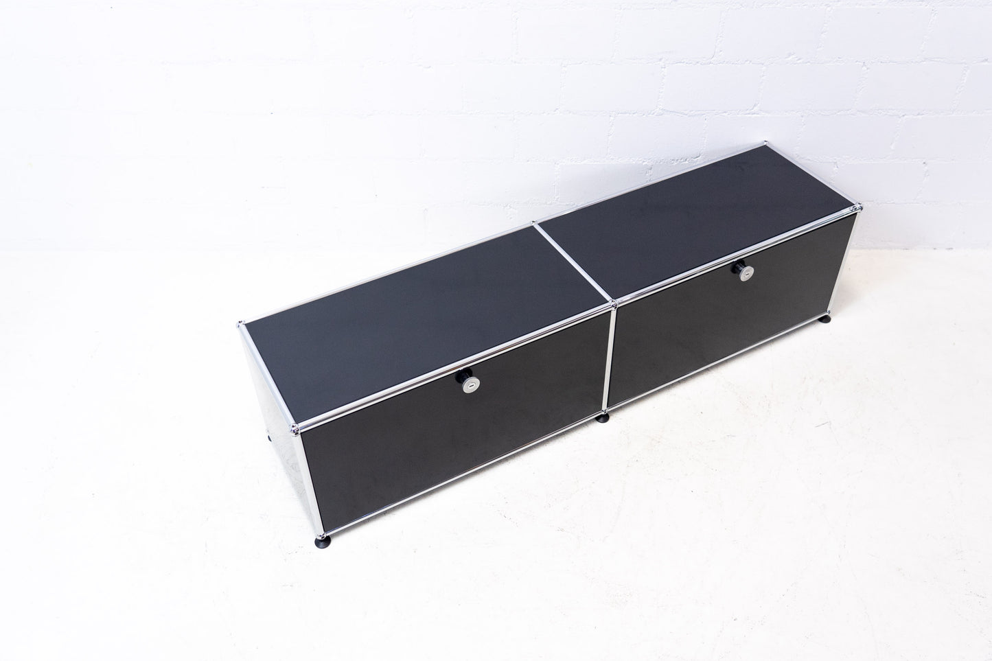 USM Haller Lowboard Gaphit Schwarz Nr. 10