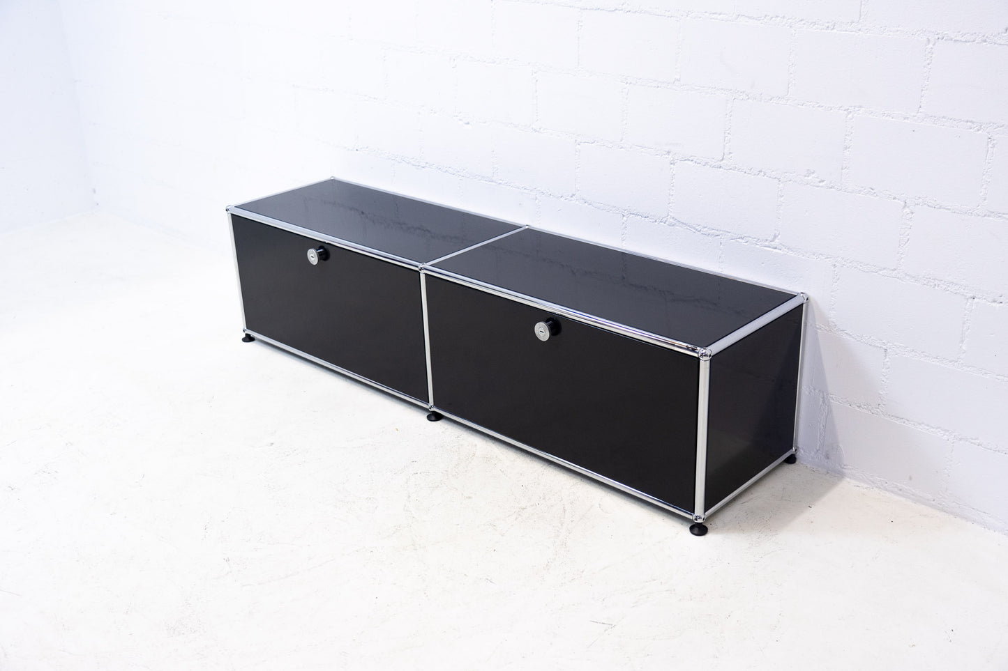 USM Haller Lowboard Gaphit Schwarz Nr. 10