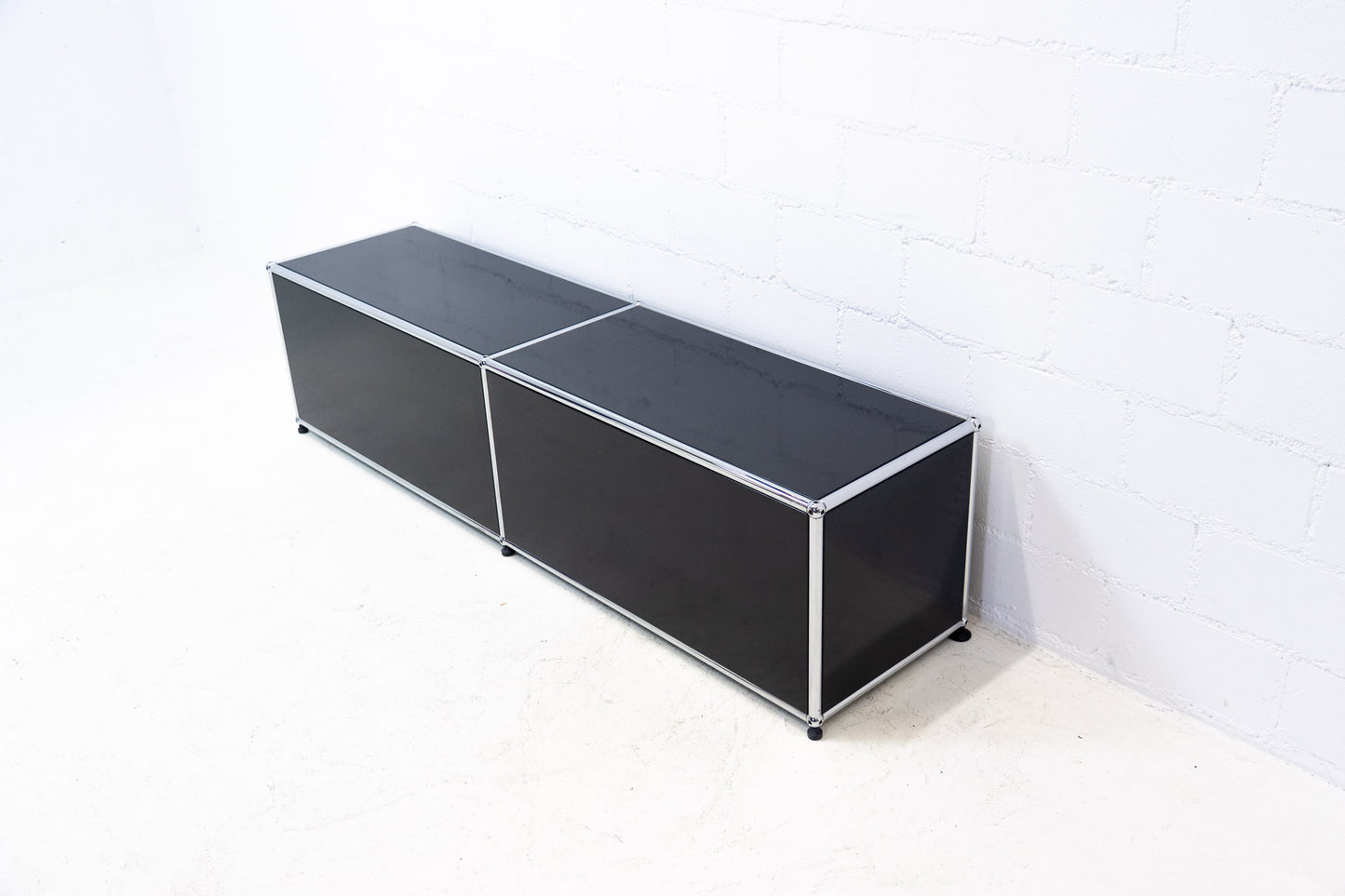 USM Haller Lowboard Gaphit Schwarz Nr. 10