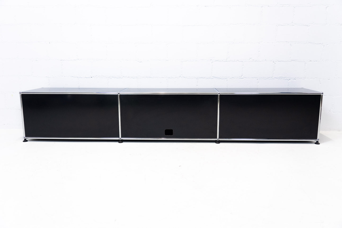 USM Haller Lowboard Gaphit Schwarz Nr. 9