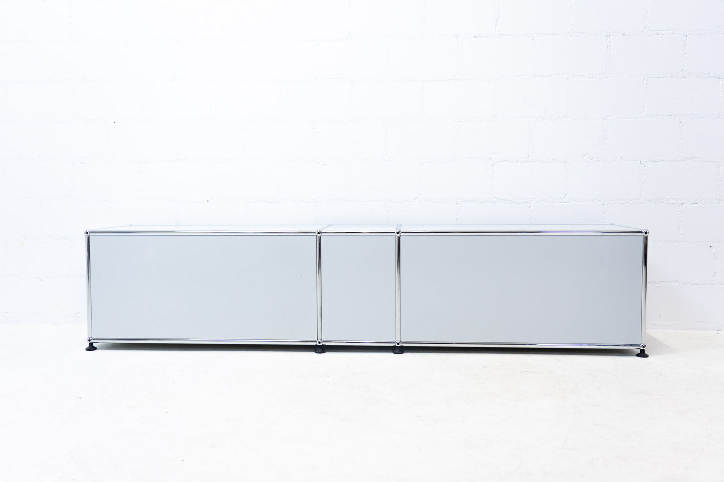 USM Haller Lowboard Lichtgrau Nr. 40