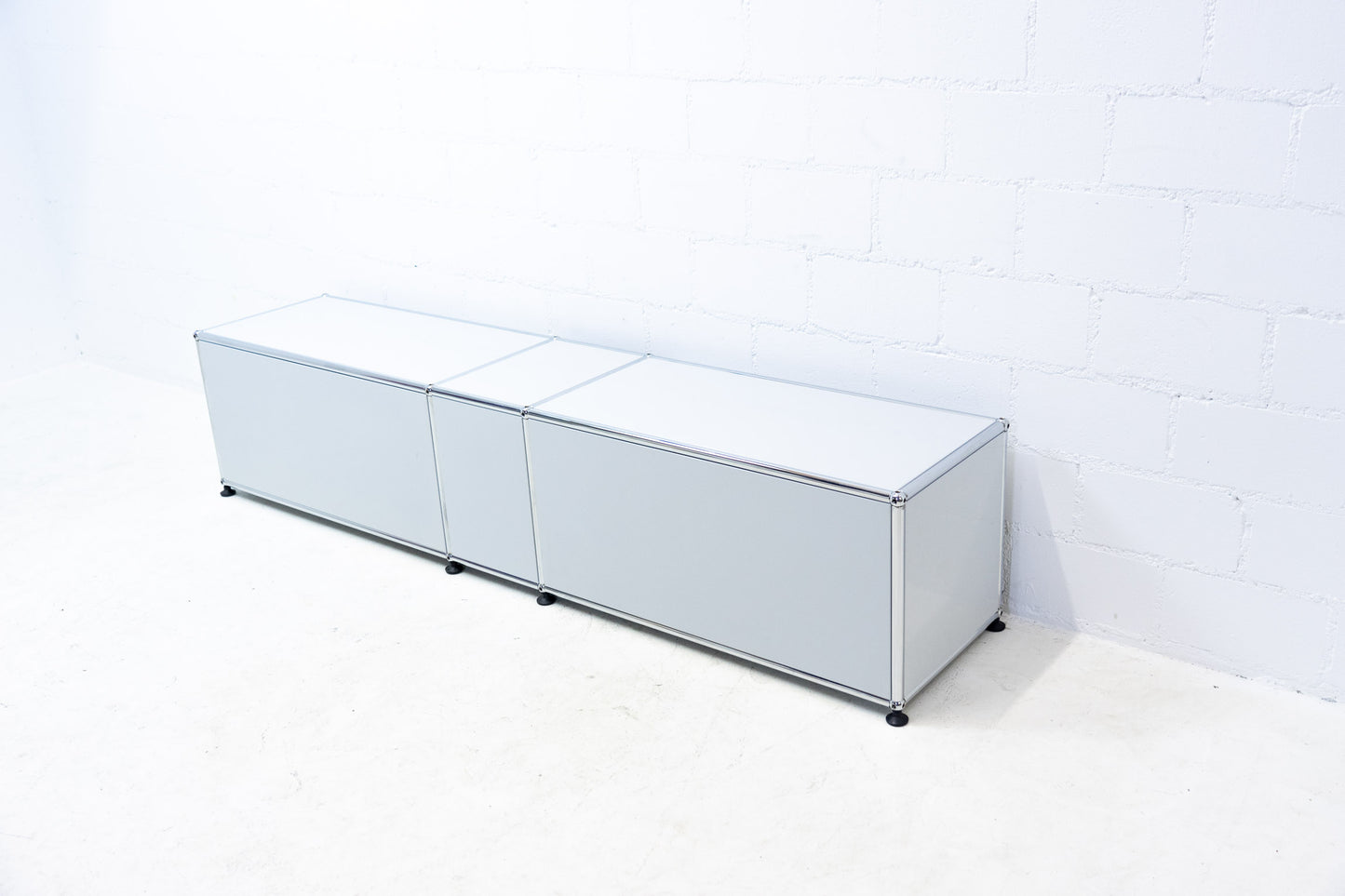USM Haller Lowboard Lichtgrau Nr. 40