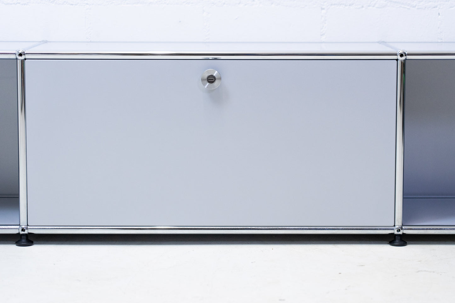 USM Haller Lowboard Mattsilber Nr. 12