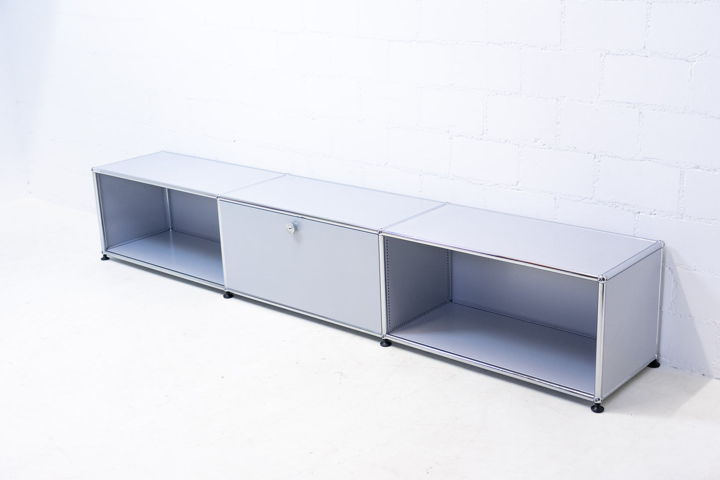 USM Haller Lowboard Mattsilber Nr. 12