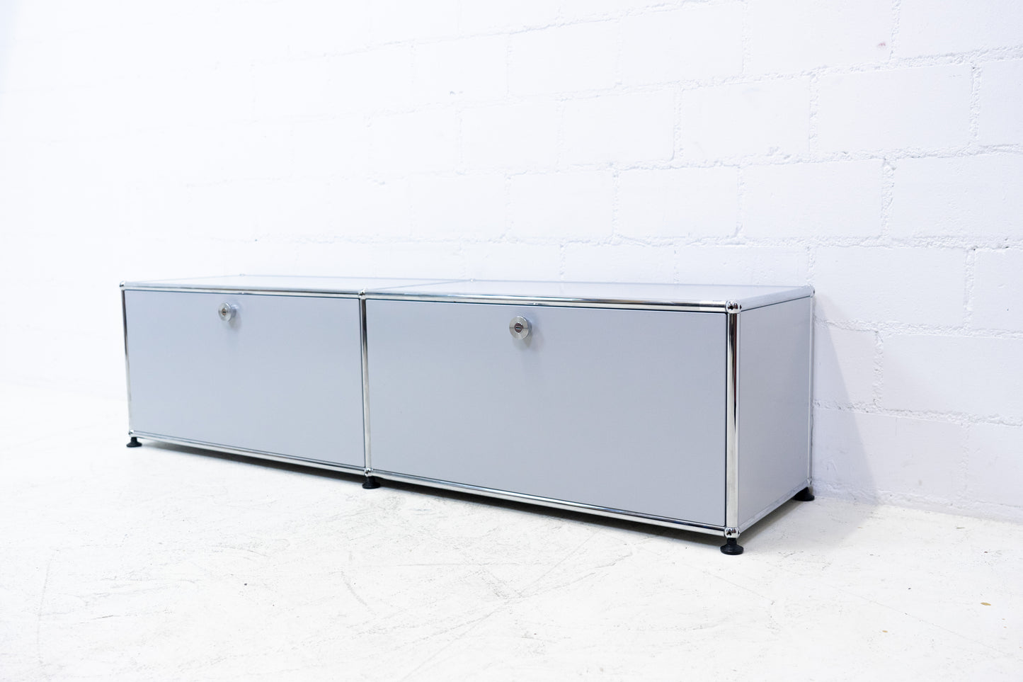 USM Haller Lowboard Mattsilber Nr. 14
