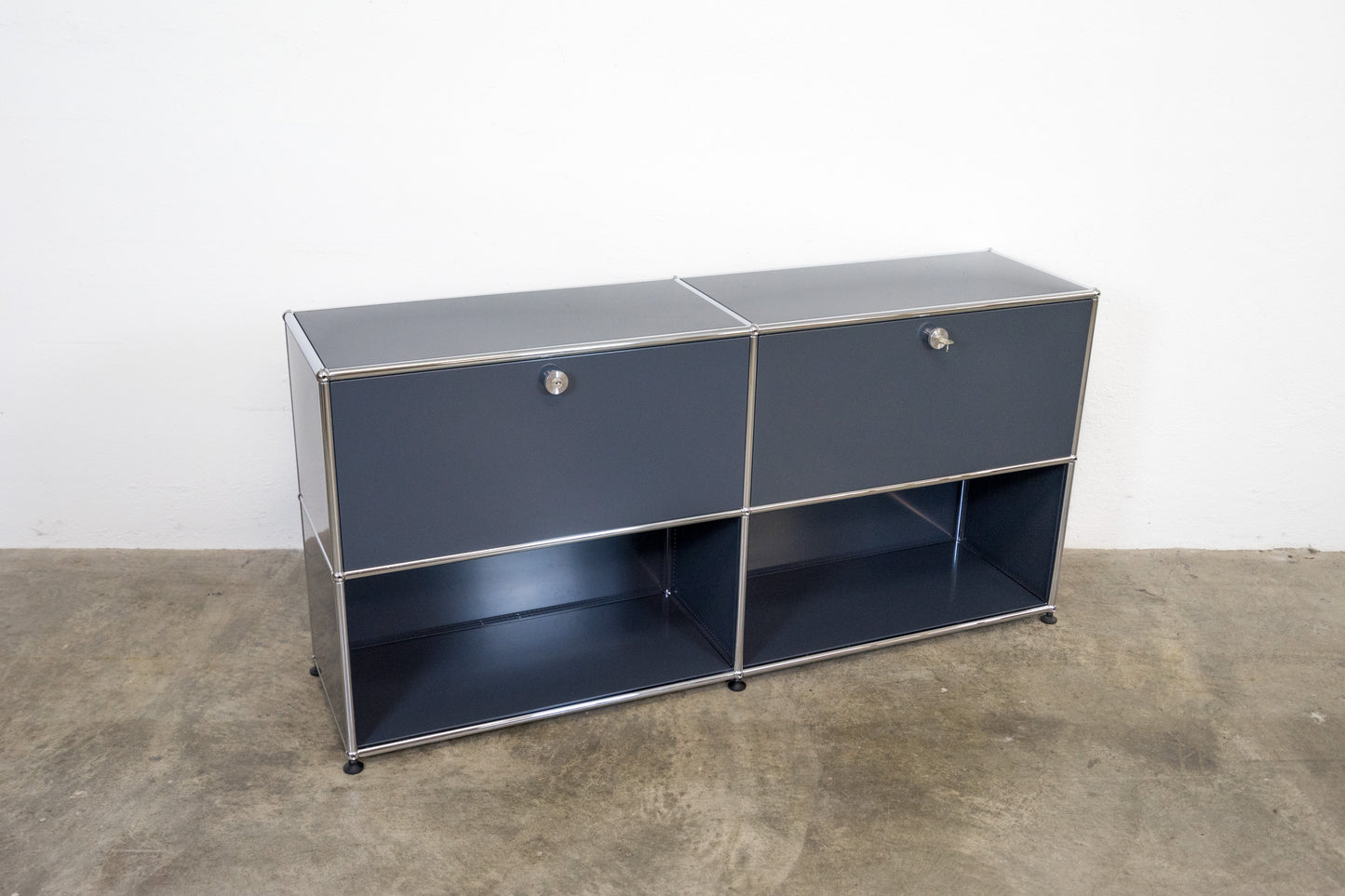 USM Haller Sideboard Anthrazitgrau Nr. 25