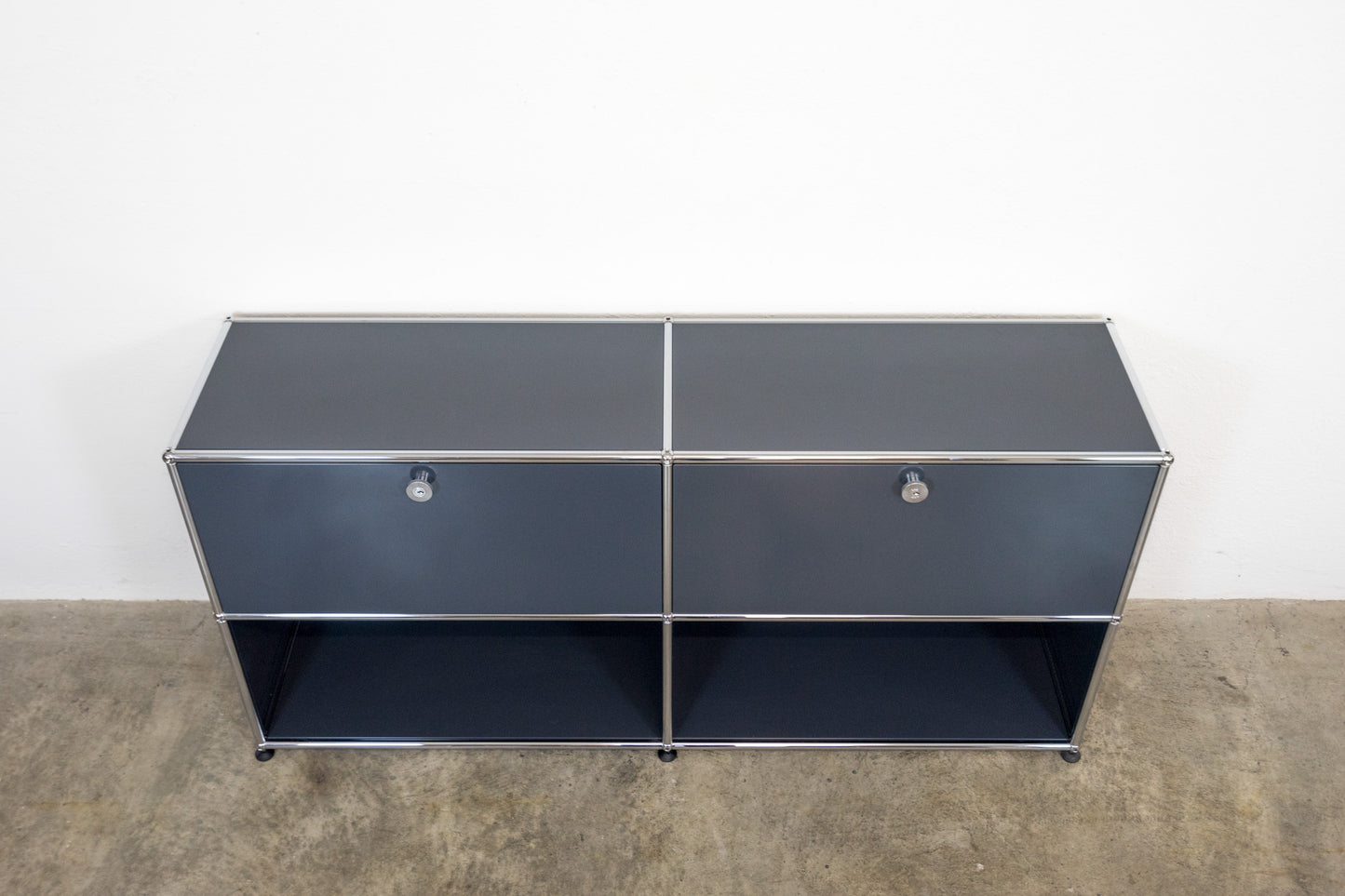 USM Haller Sideboard Anthrazitgrau Nr. 25