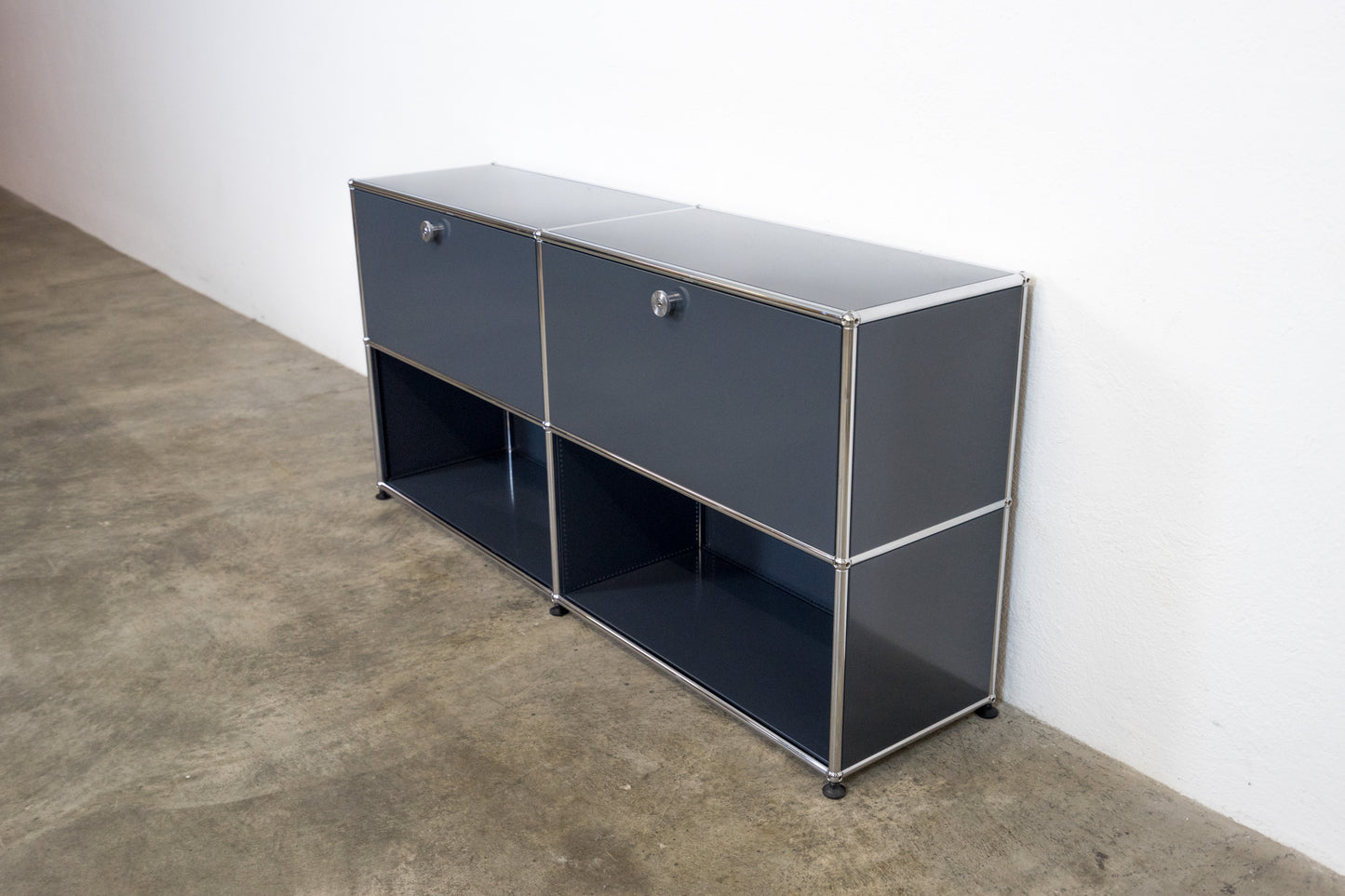 USM Haller Sideboard Anthrazitgrau Nr. 25