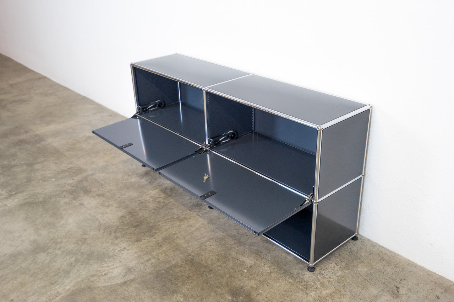 USM Haller Sideboard Anthrazitgrau Nr. 25
