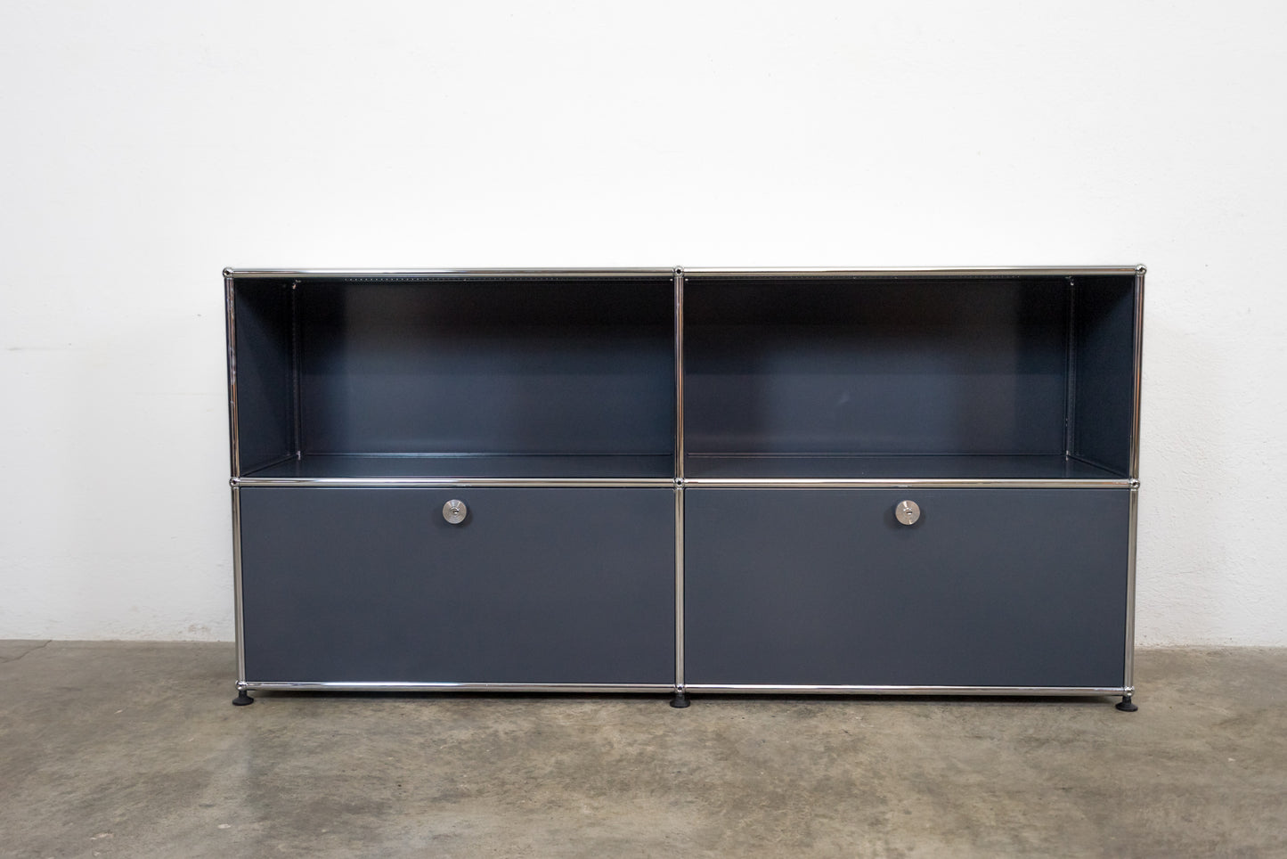 USM Haller Sideboard Anthrazitgrau Nr. 39