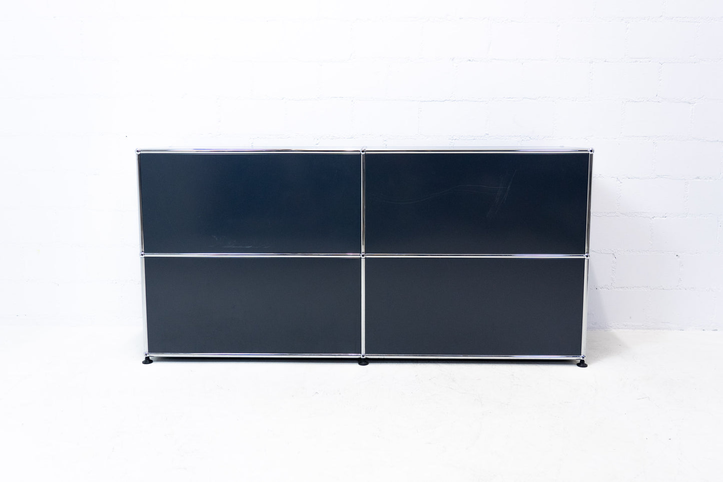 USM Haller Sideboard Anthrazitgrau Nr. 40
