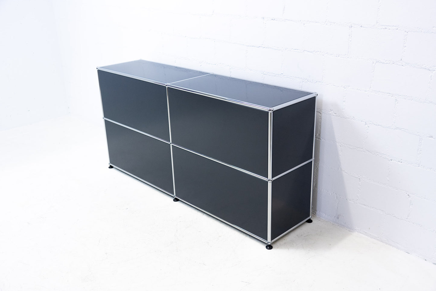 USM Haller Sideboard Anthrazitgrau Nr. 40