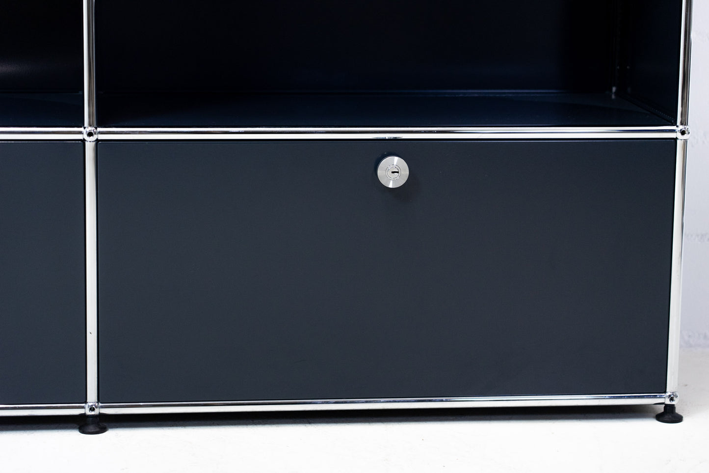 USM Haller Sideboard Anthrazitgrau Nr. 41