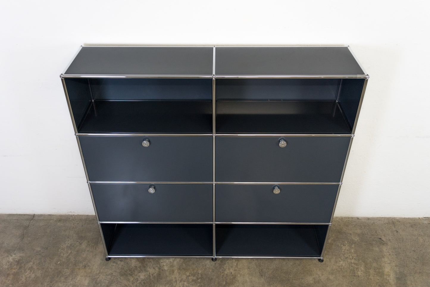 USM Haller Sideboard Anthrazitgrau Nr. 44