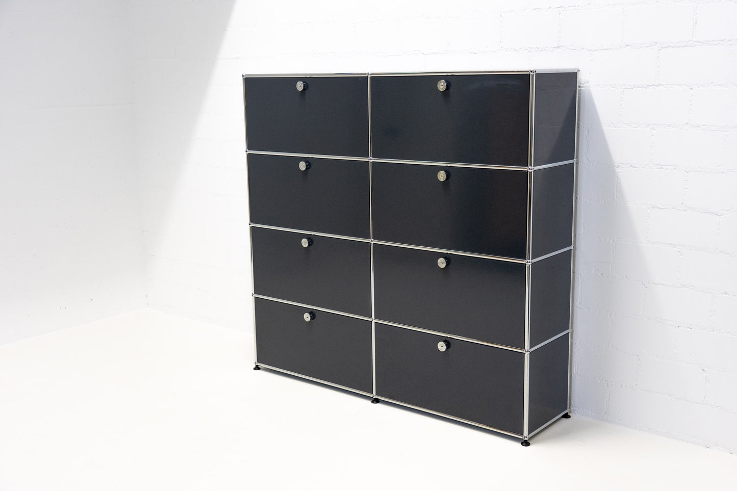 USM Haller Sideboard Anthrazitgrau Nr. 46
