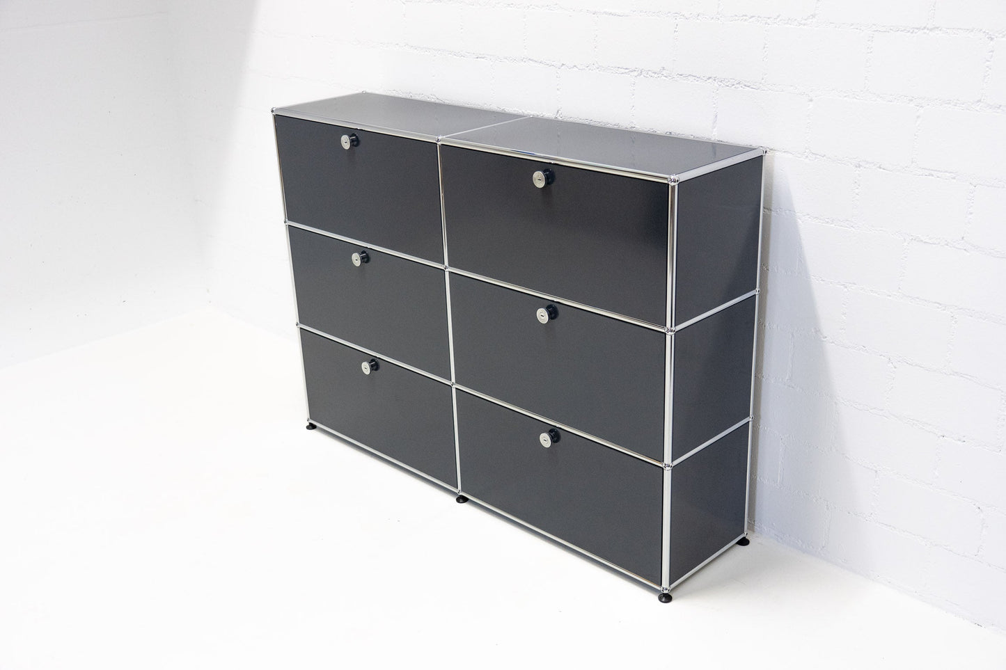 USM Haller Sideboard Anthrazitgrau Nr. 49