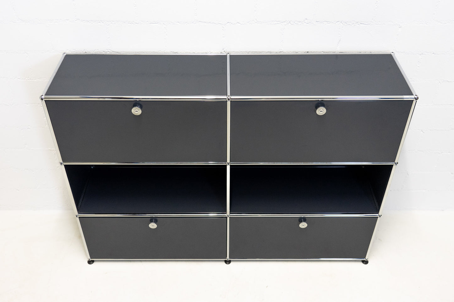 USM Haller Sideboard Anthrazitgrau Nr. 48